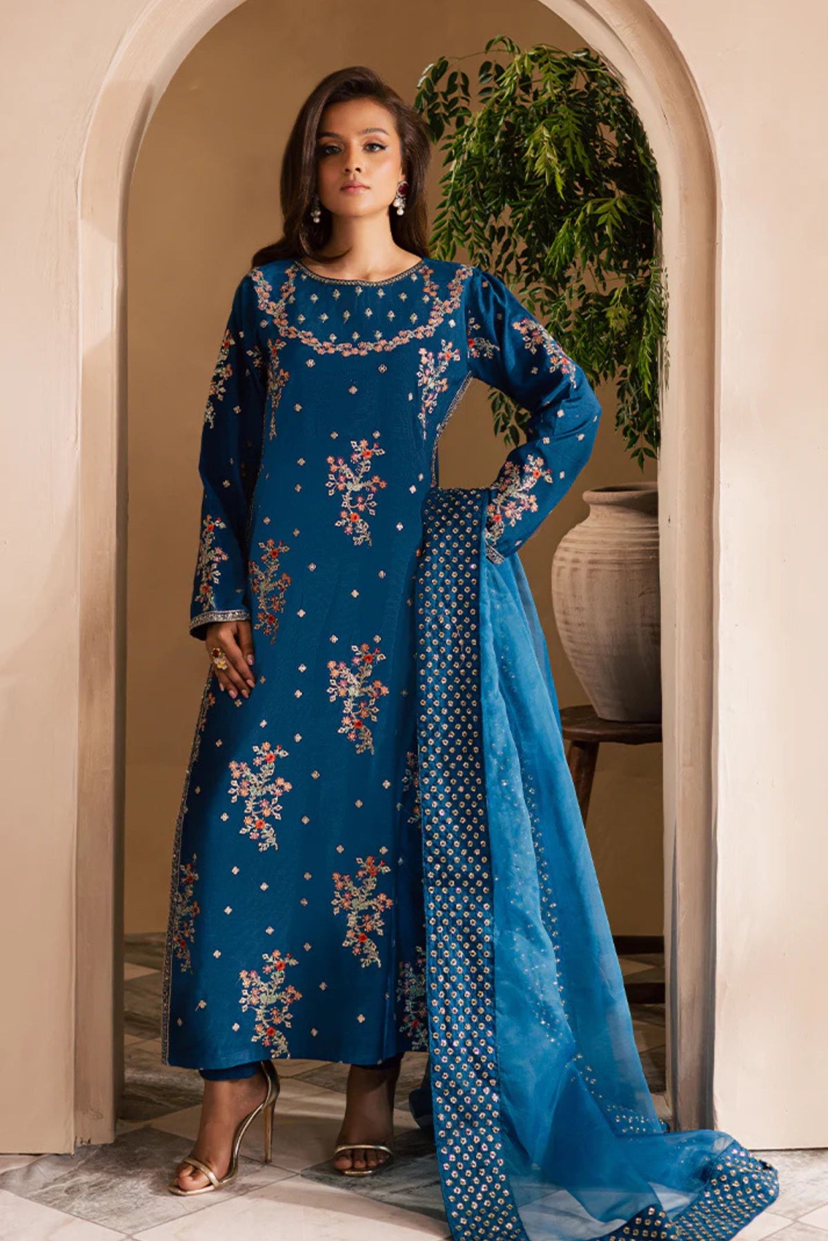 Pakistani Formal Party Suits In UK