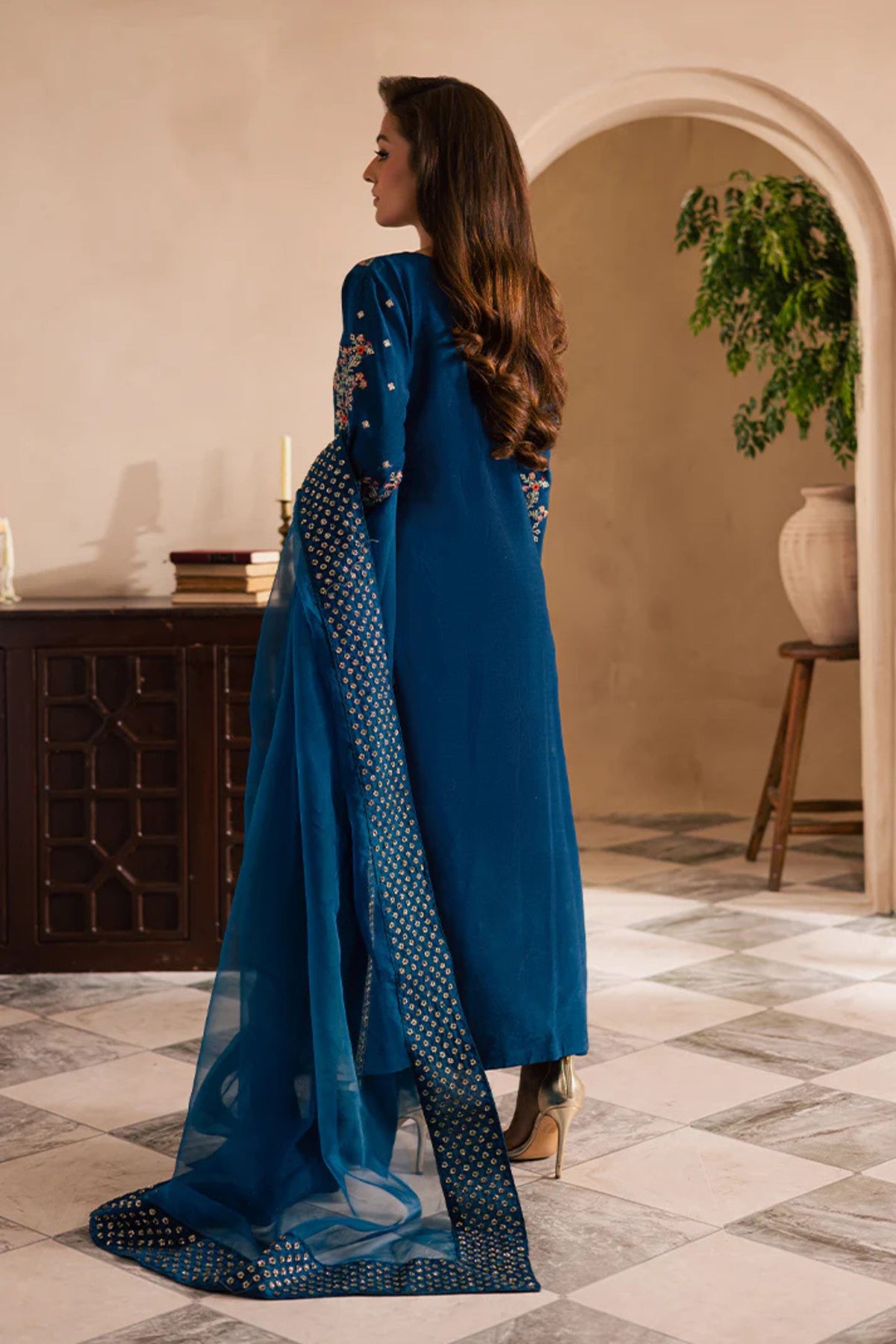 Pakistani Formal Party Suits In UK