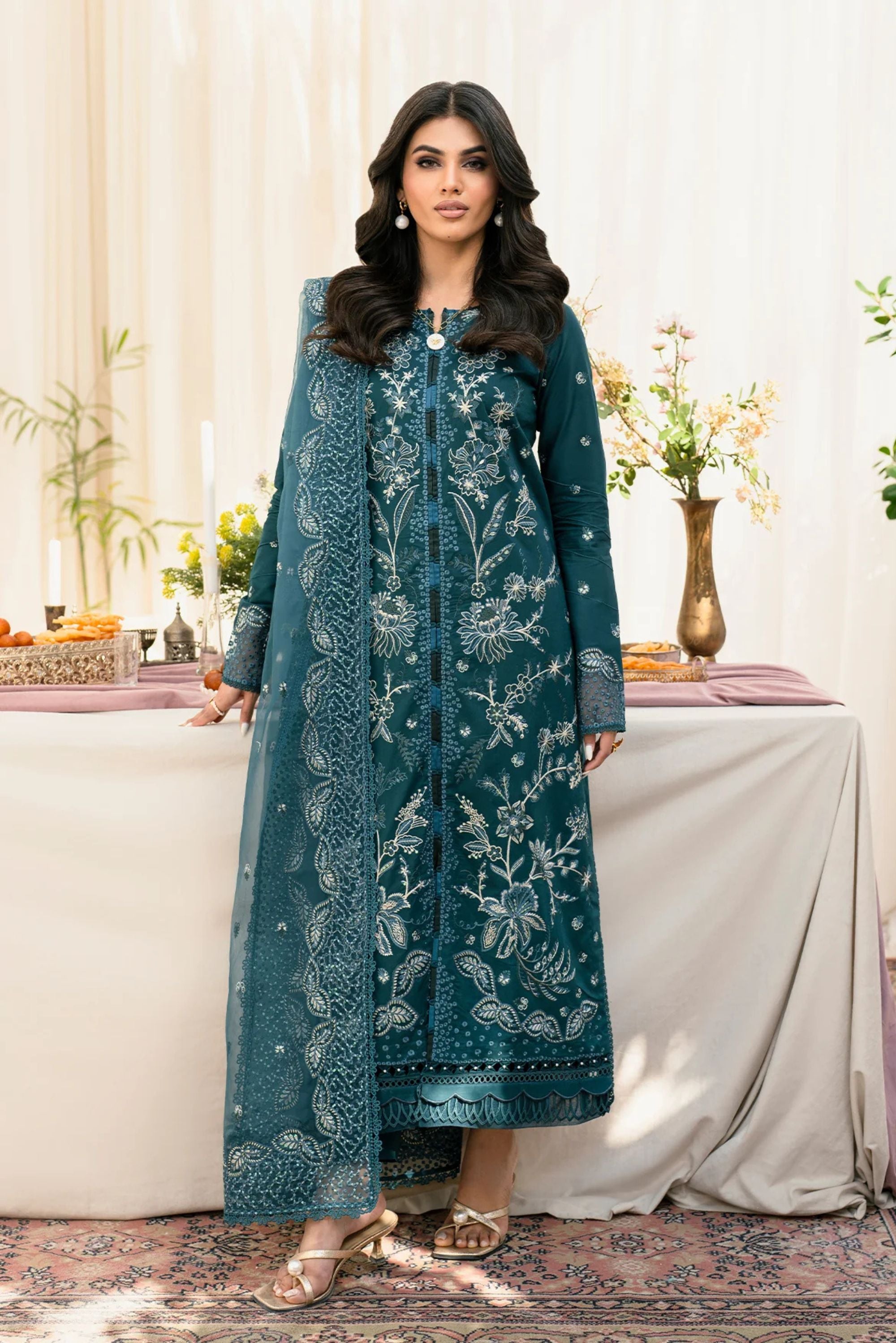 Pakistani Semi Formal Salwar Kameez