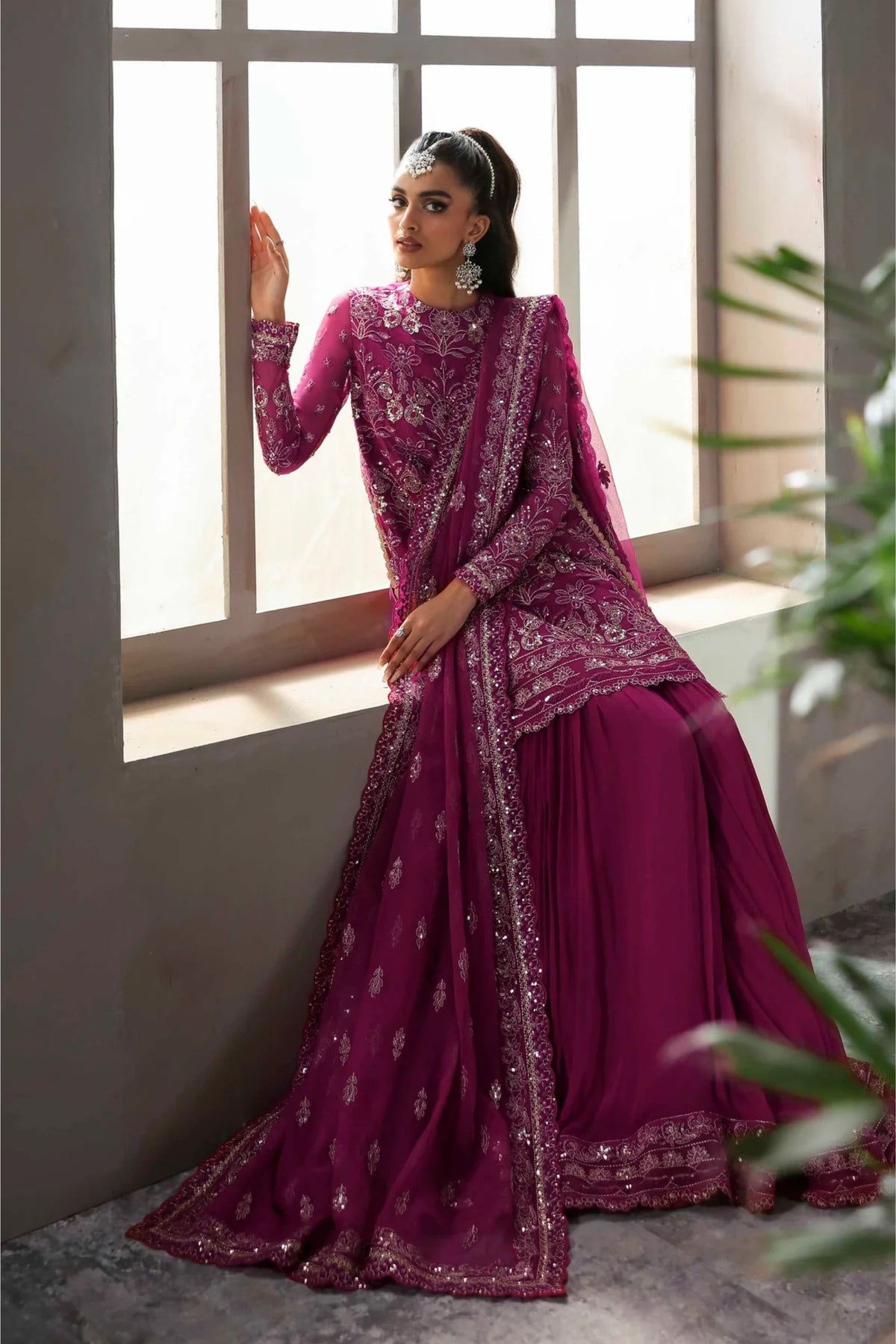 Latest Pakistani Wedding Outfits 2025