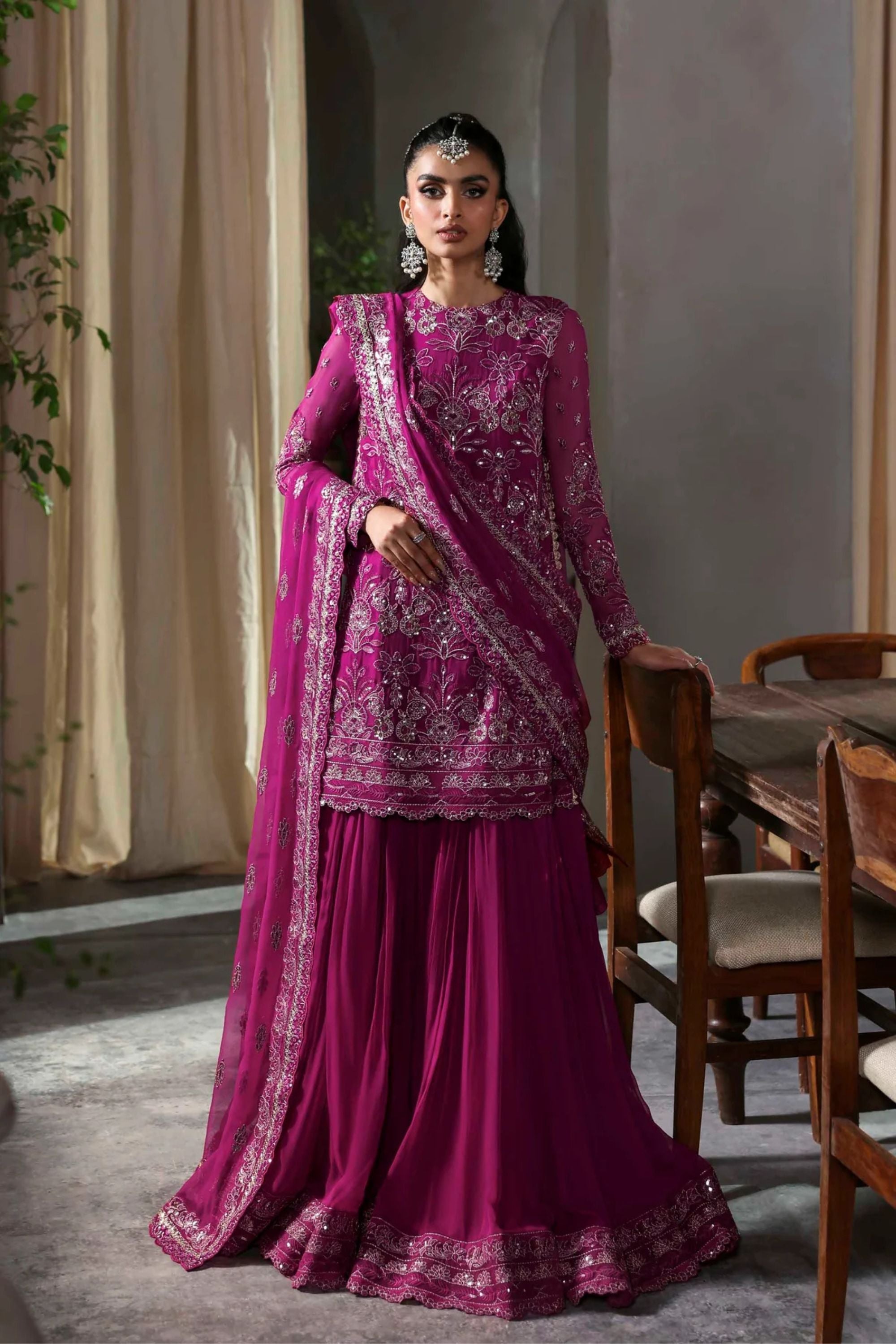 Latest Pakistani Wedding Outfits 2025