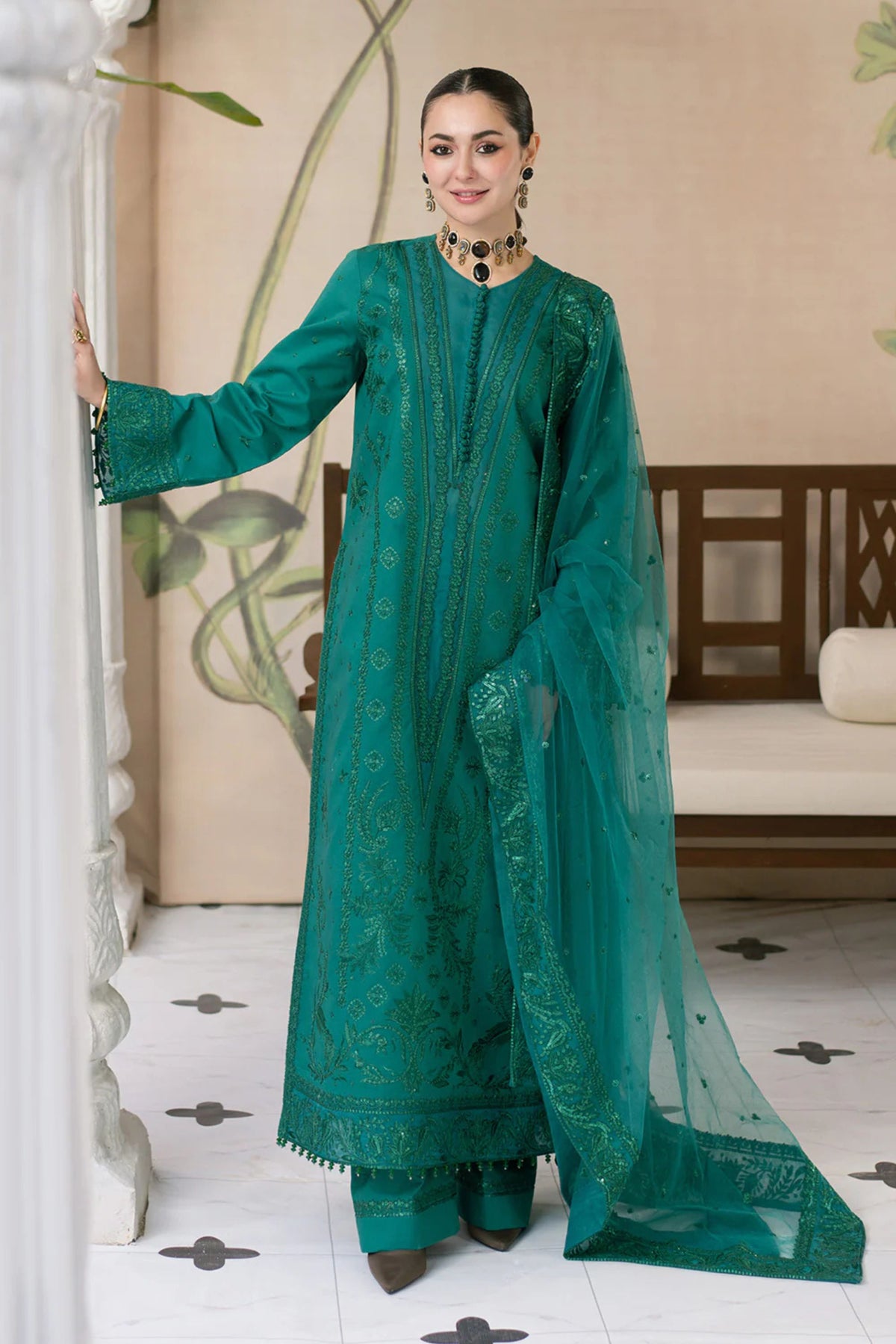 Formal Suits For Pakistani Function