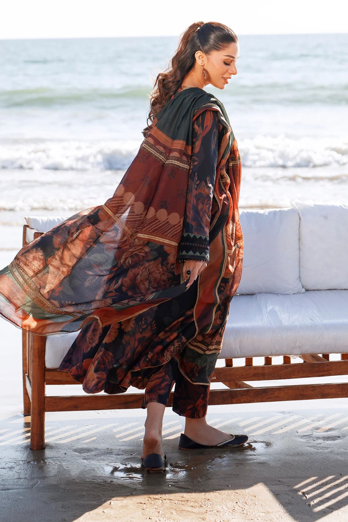 Back Lawn Semi Formal Suit