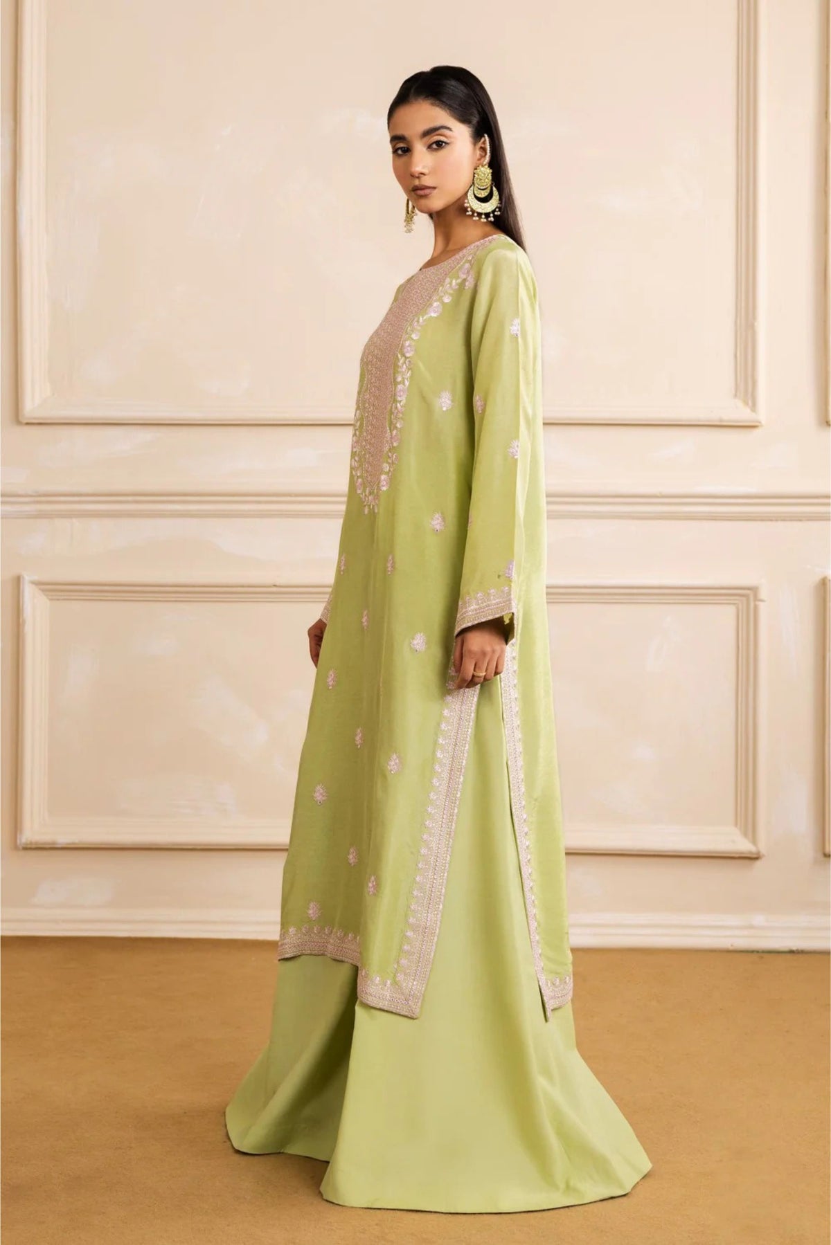 Party wear Pakistani outfits Online