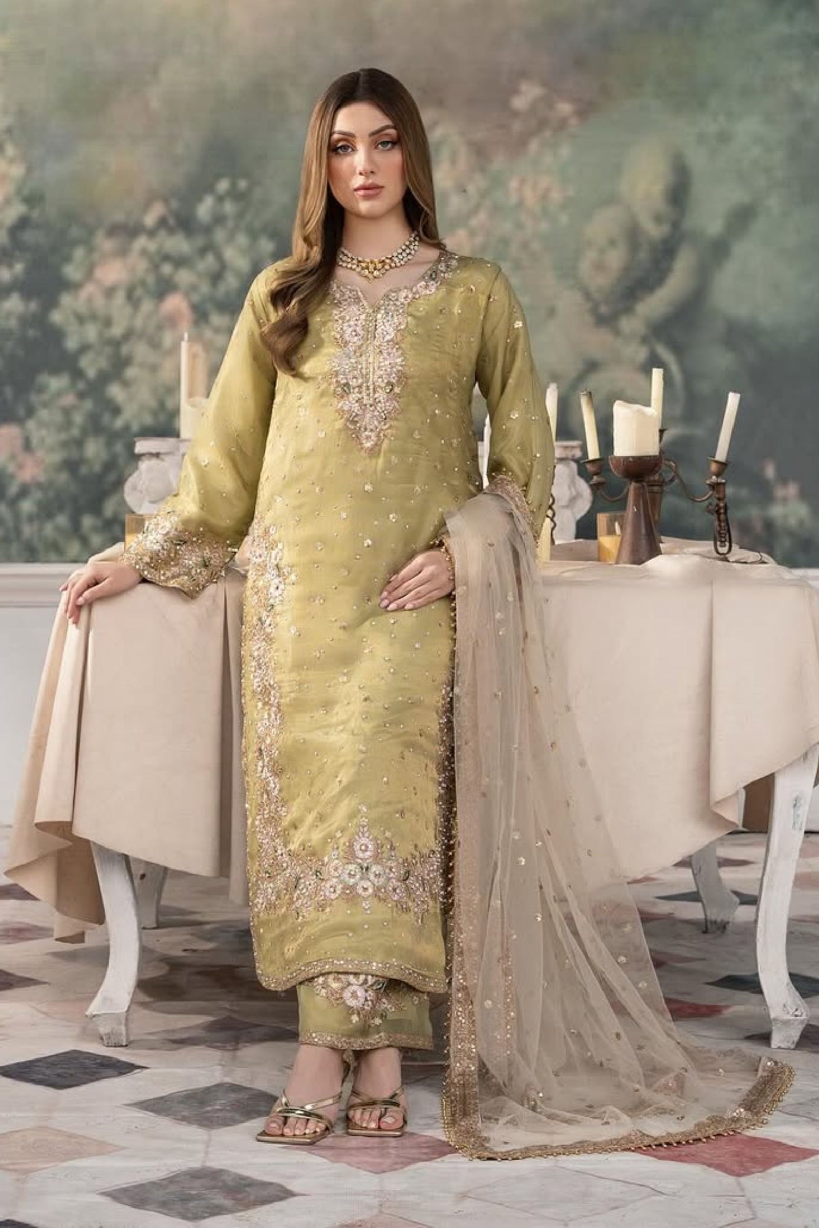 Pakistani Wedding Clothes For Females 