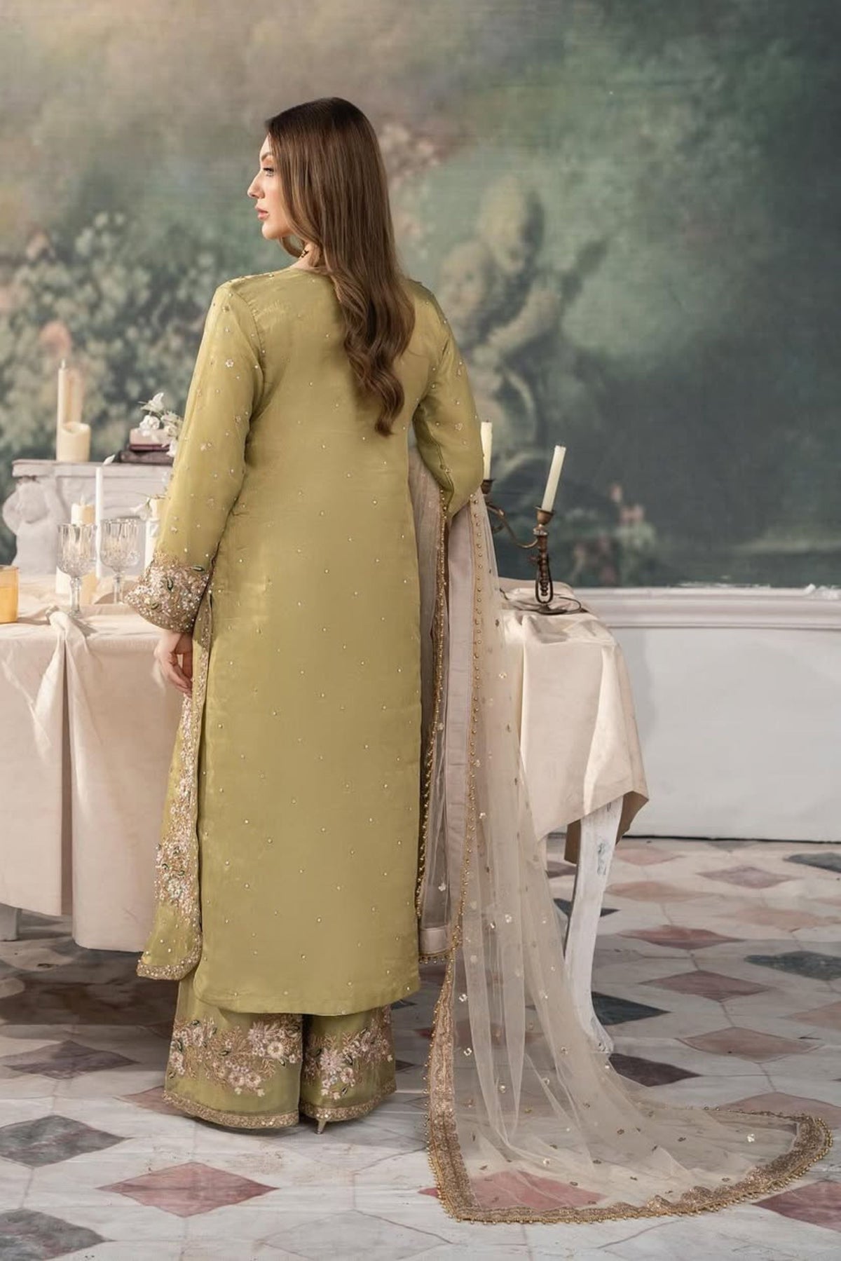 Pakistani Wedding Clothes For Females 