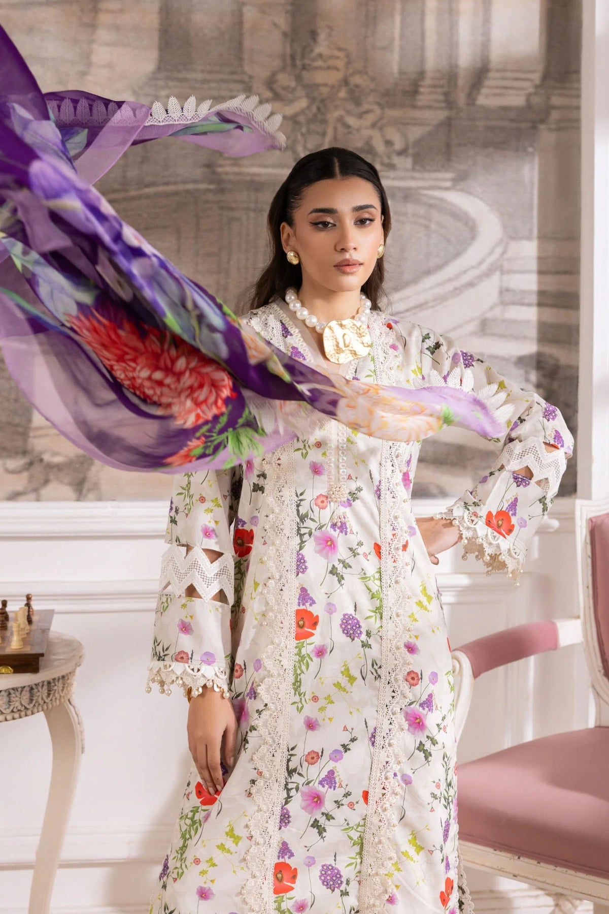 Pakistani Formal Suits For Ladies
