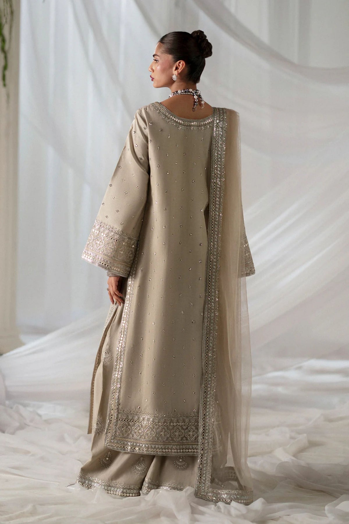 Guest Outfits To Attend Pakistani Wedding