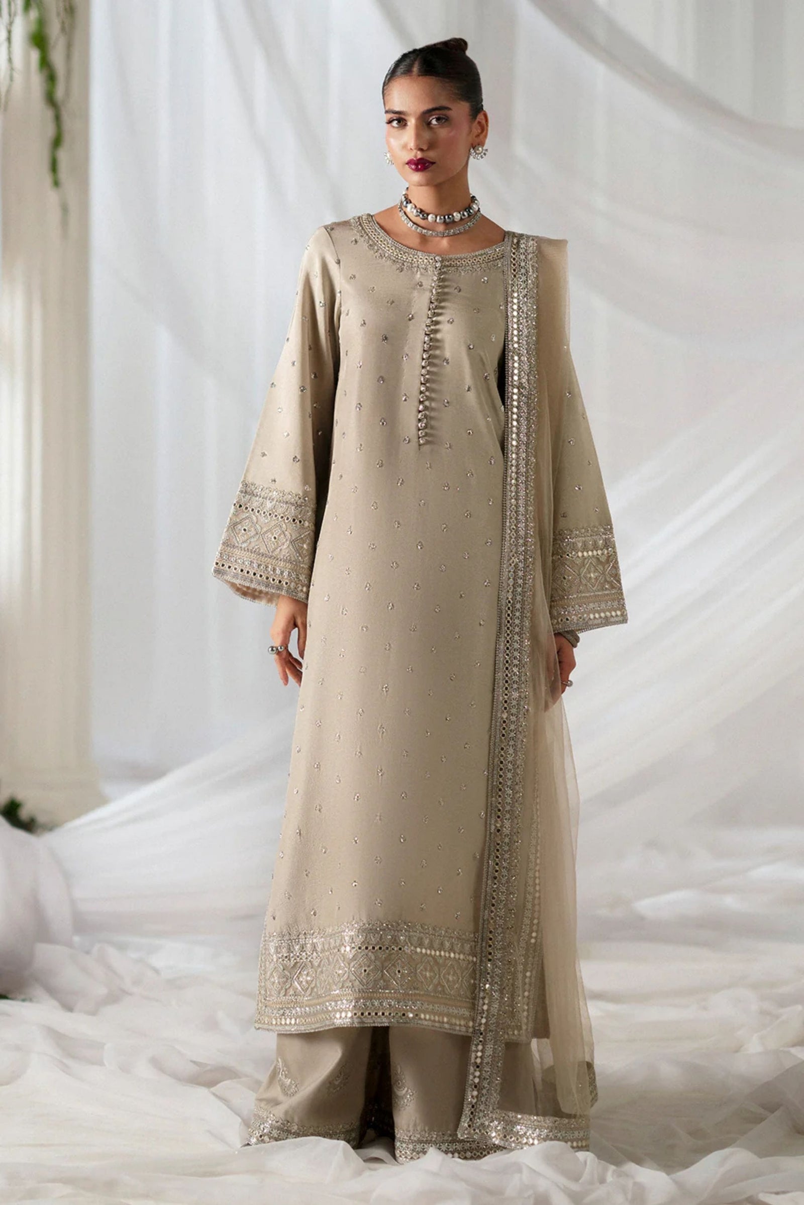 Guest Outfits To Attend Pakistani Wedding