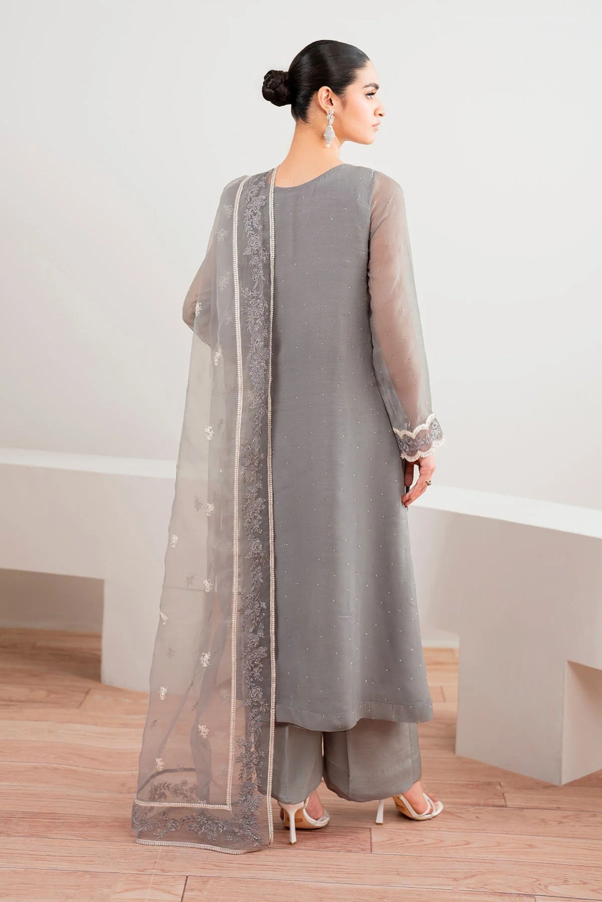 pakistani formal dress for wedding