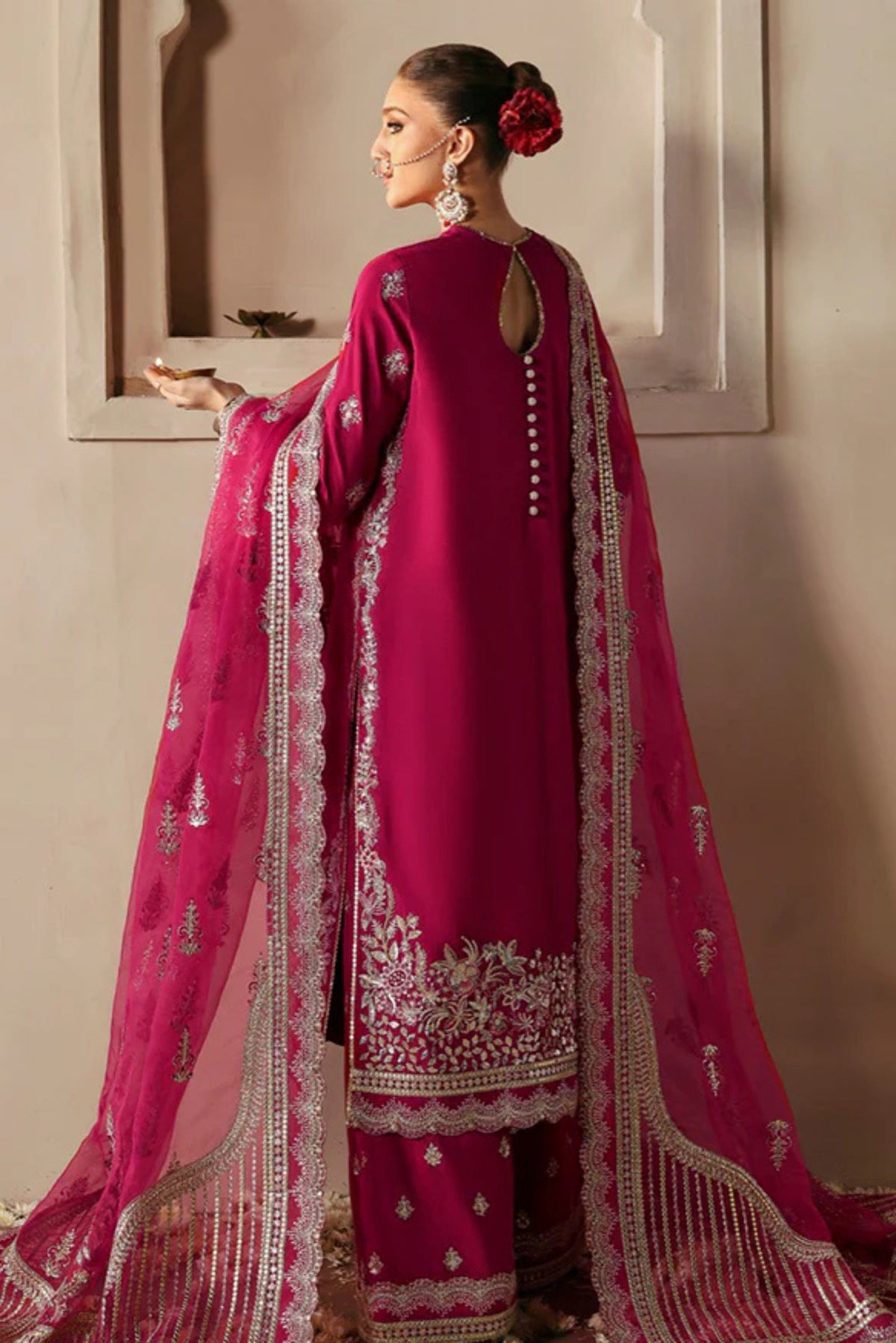 Pakistani Suits To Attend Wedding