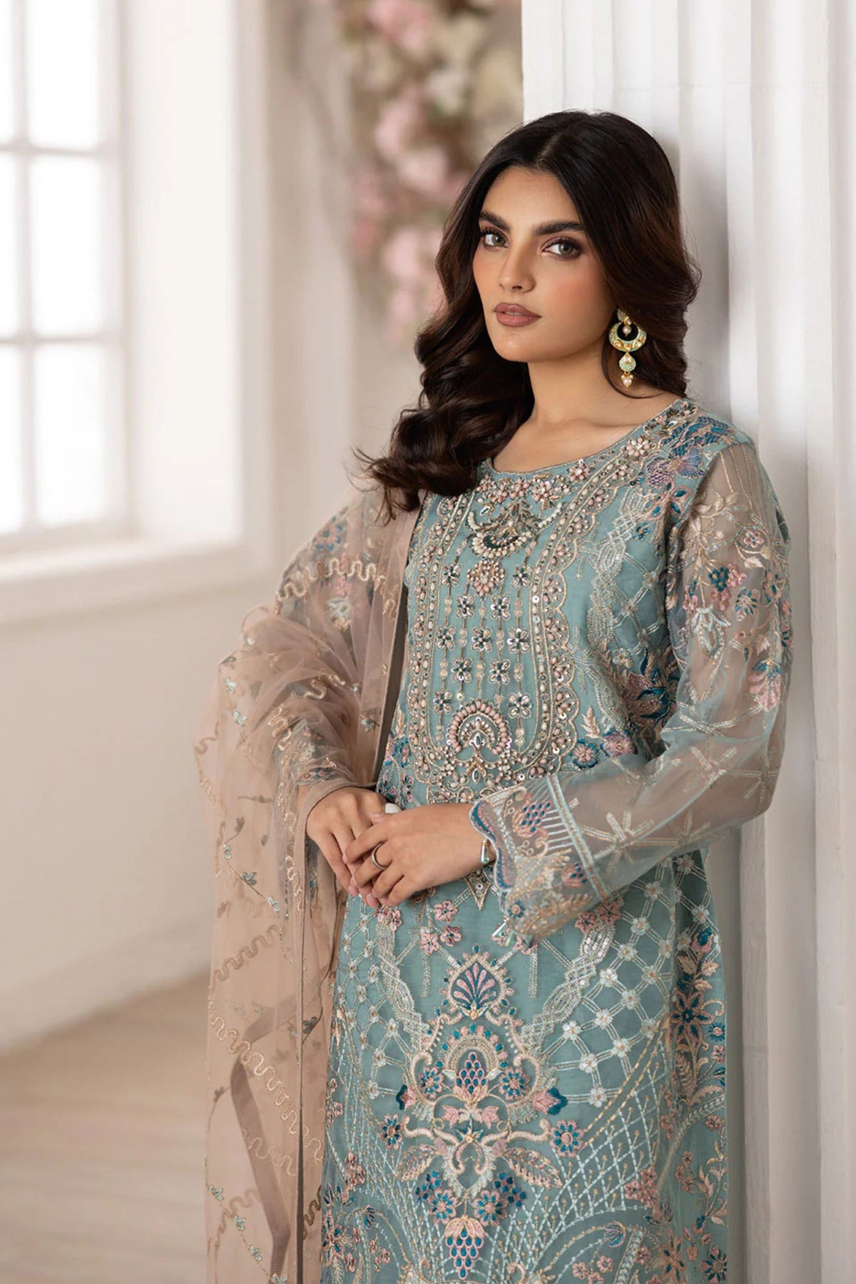 Desi Pakistani Wedding Suits In USA, UK, Canada
