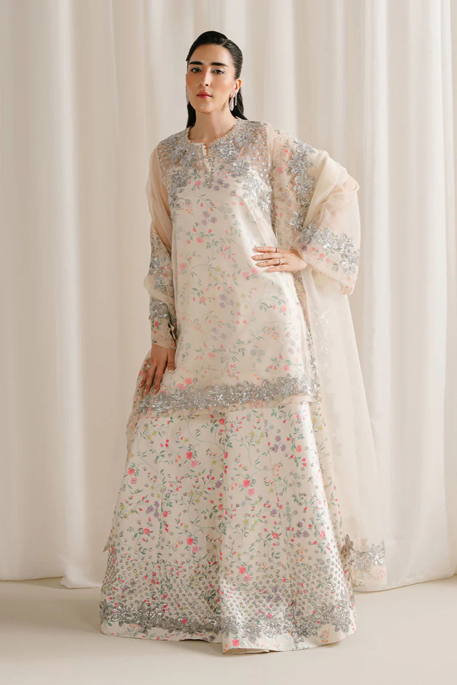 Pakistani Wedding Suits For Women