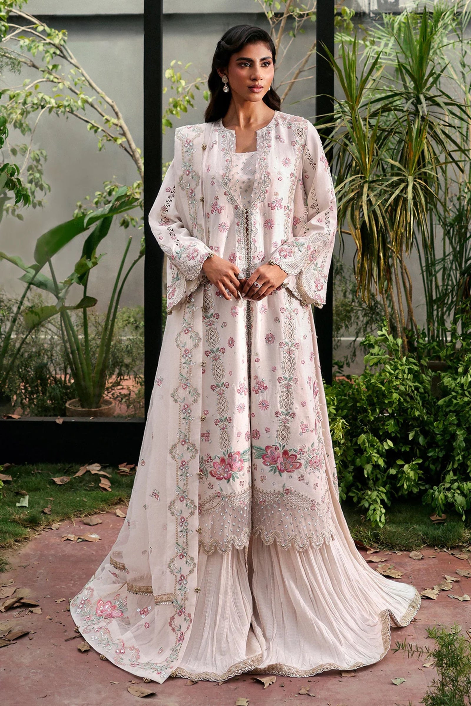 Pakistani Wedding Suits For Women