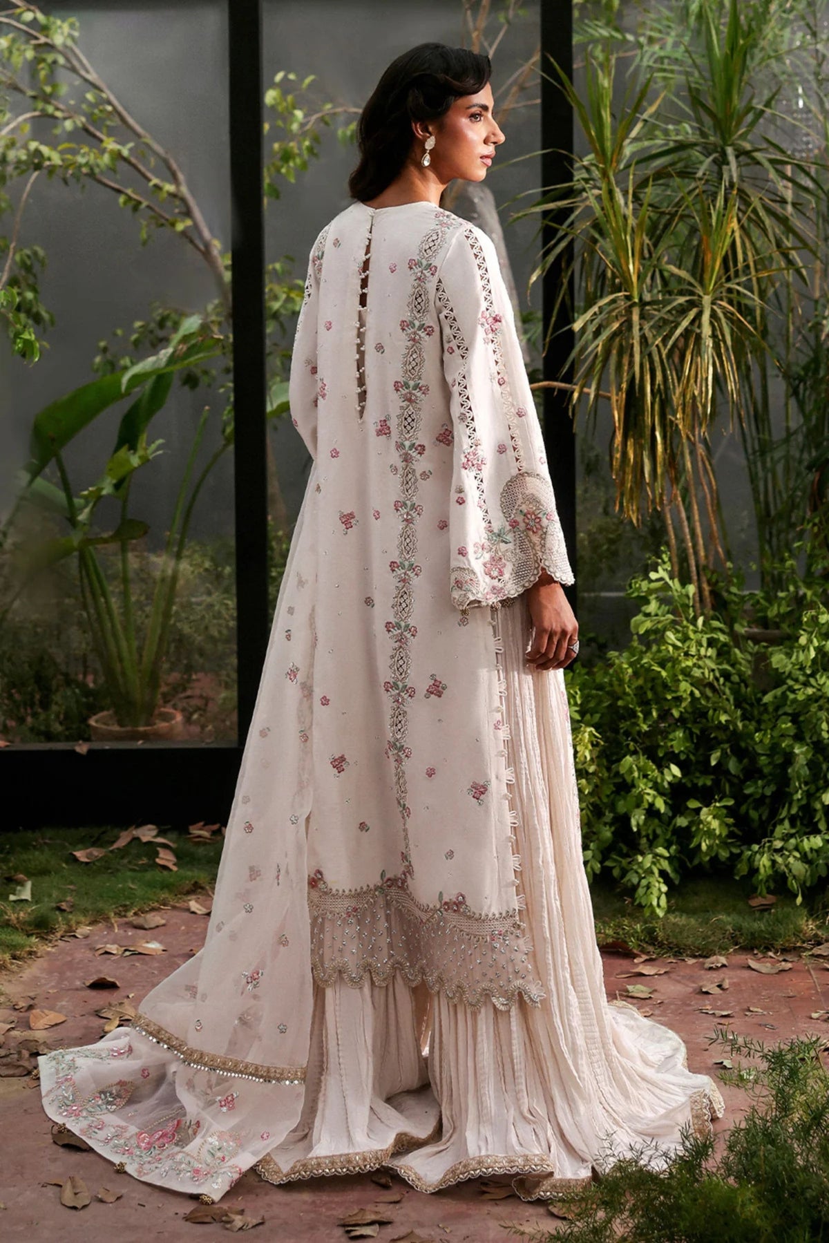 Pakistani Wedding Suits For Women