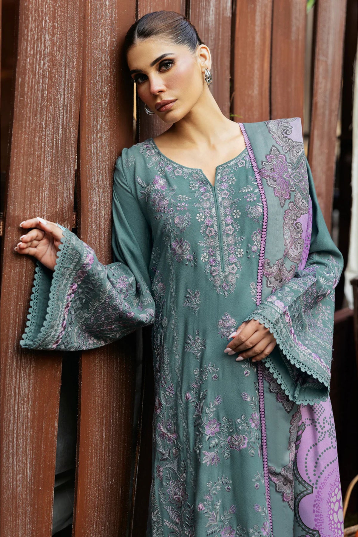 Pakistani Winter Outfits Online In Sydney AU