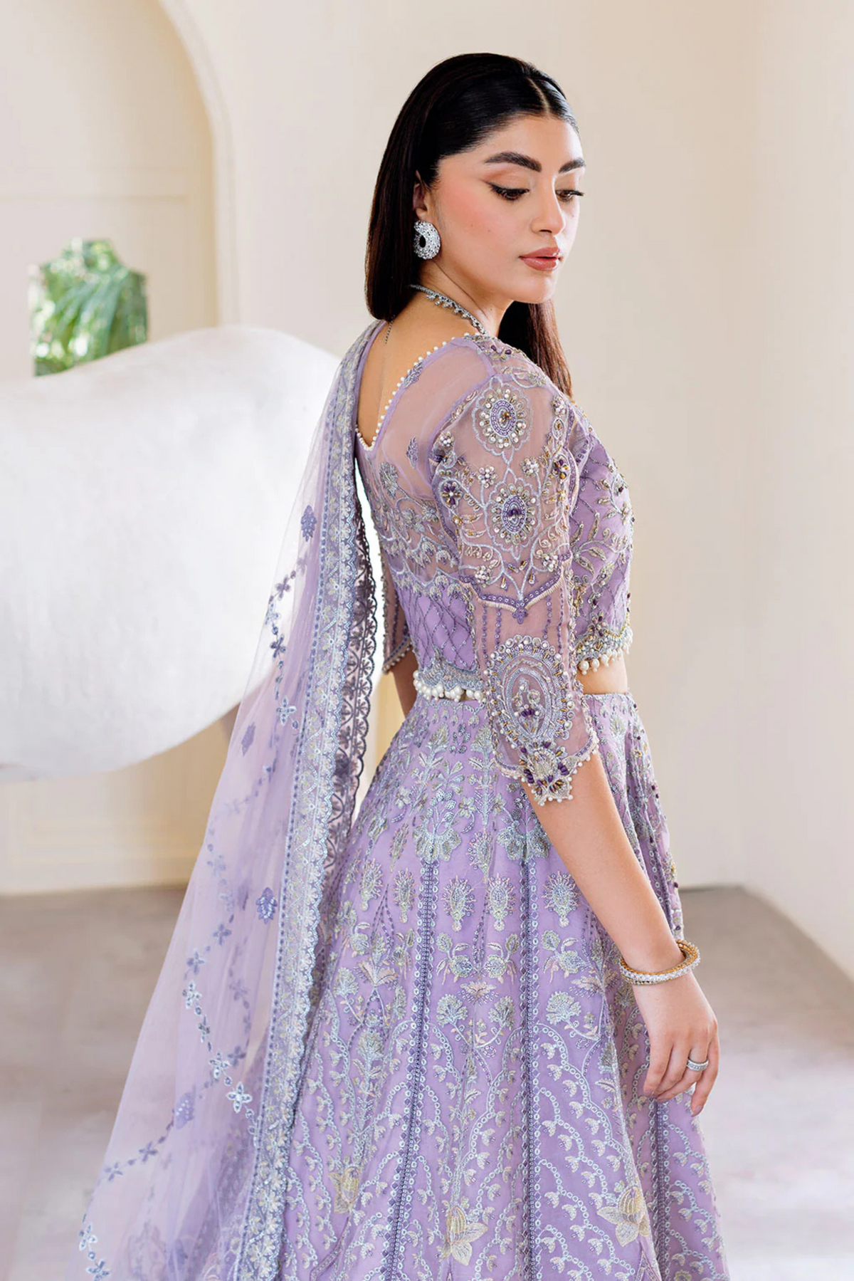 Pakistani Wedding Outfits For Ladies