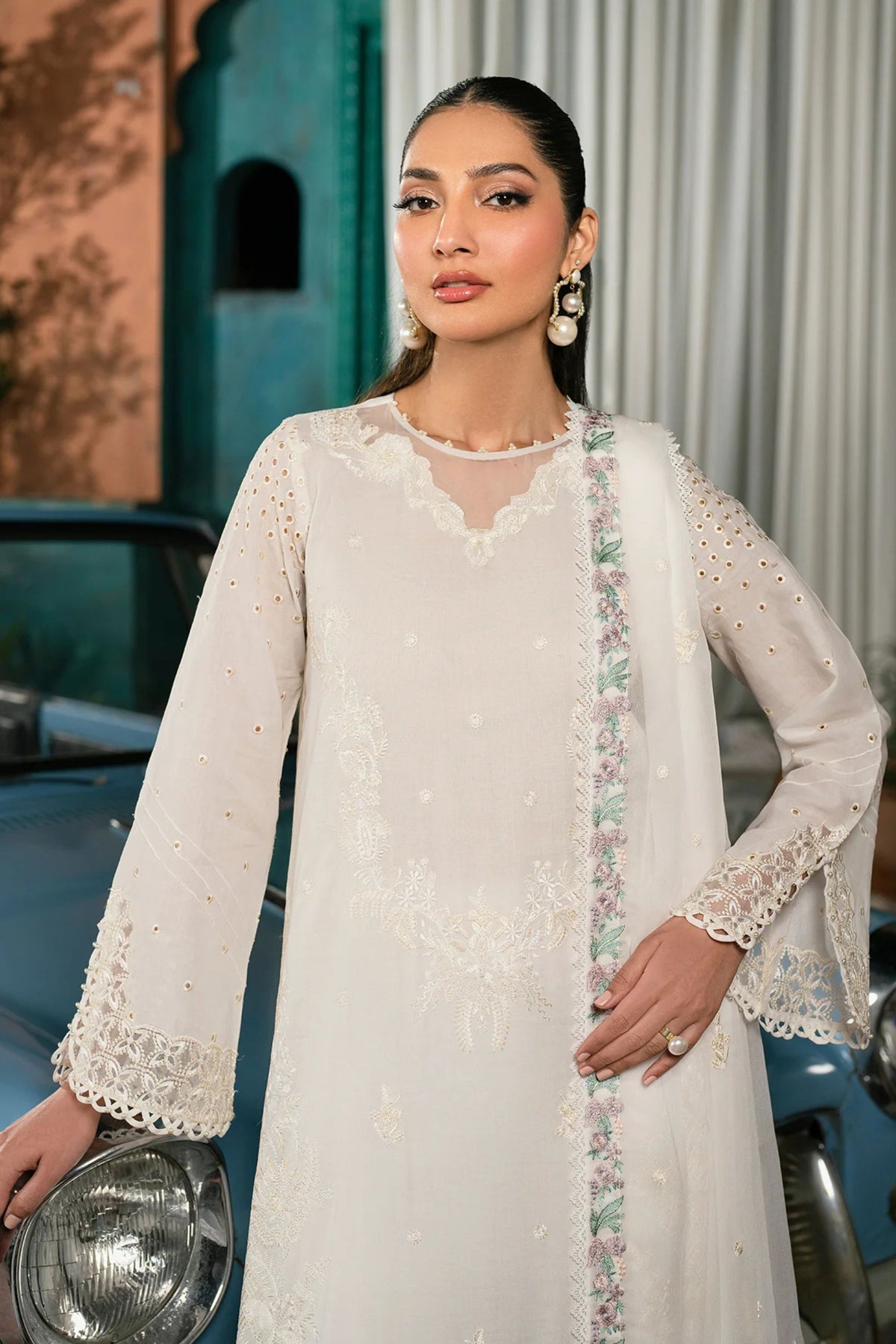 Pakistani Semi Formal Salwar Kameez