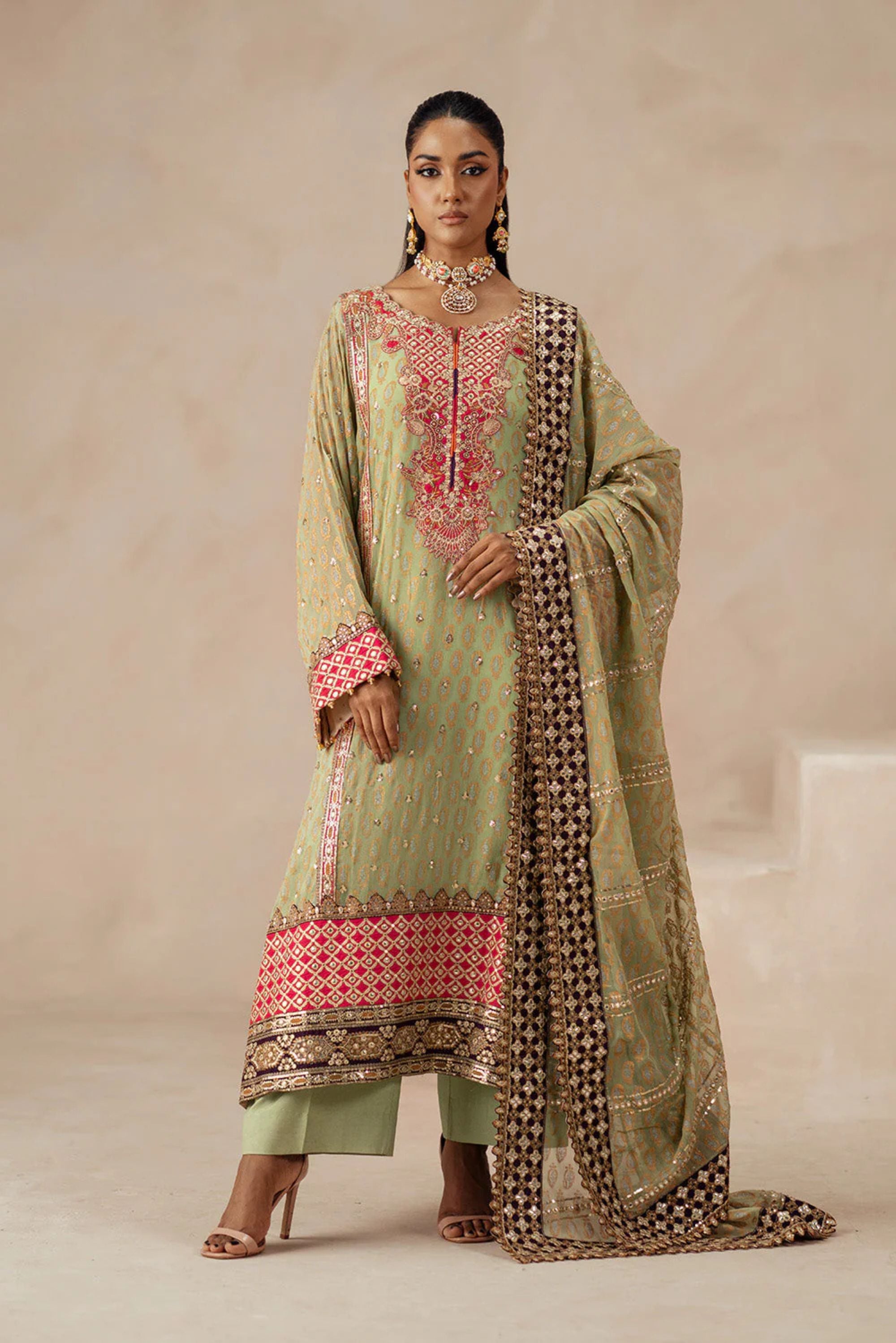Pakistani Wedding Suits For Women In Brisbane