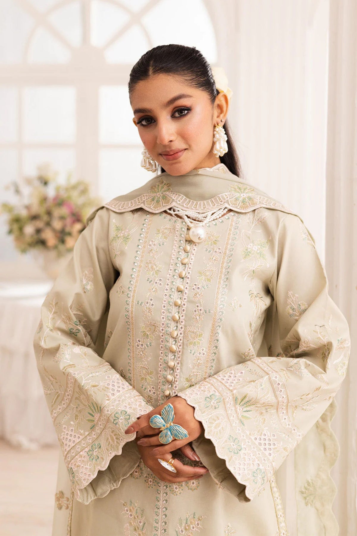 Latest Pakistani Formal Suits 2025