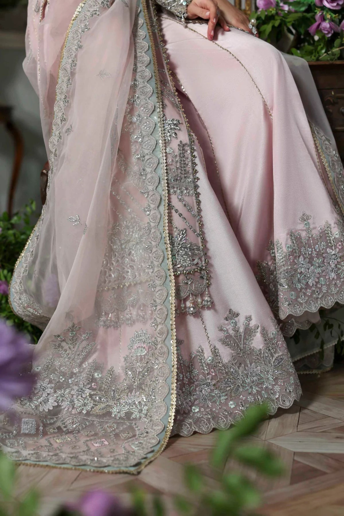 Pakistani Ladies Wedding Outfits In Sydney