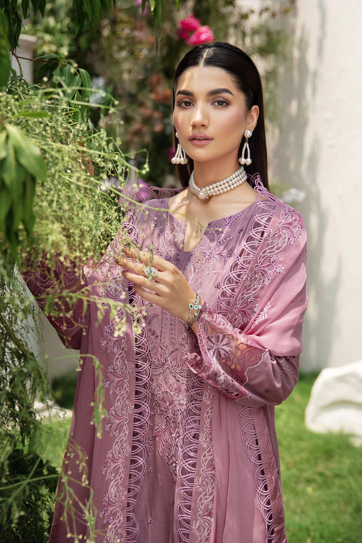 Lilac Embroidered Lawn Suit