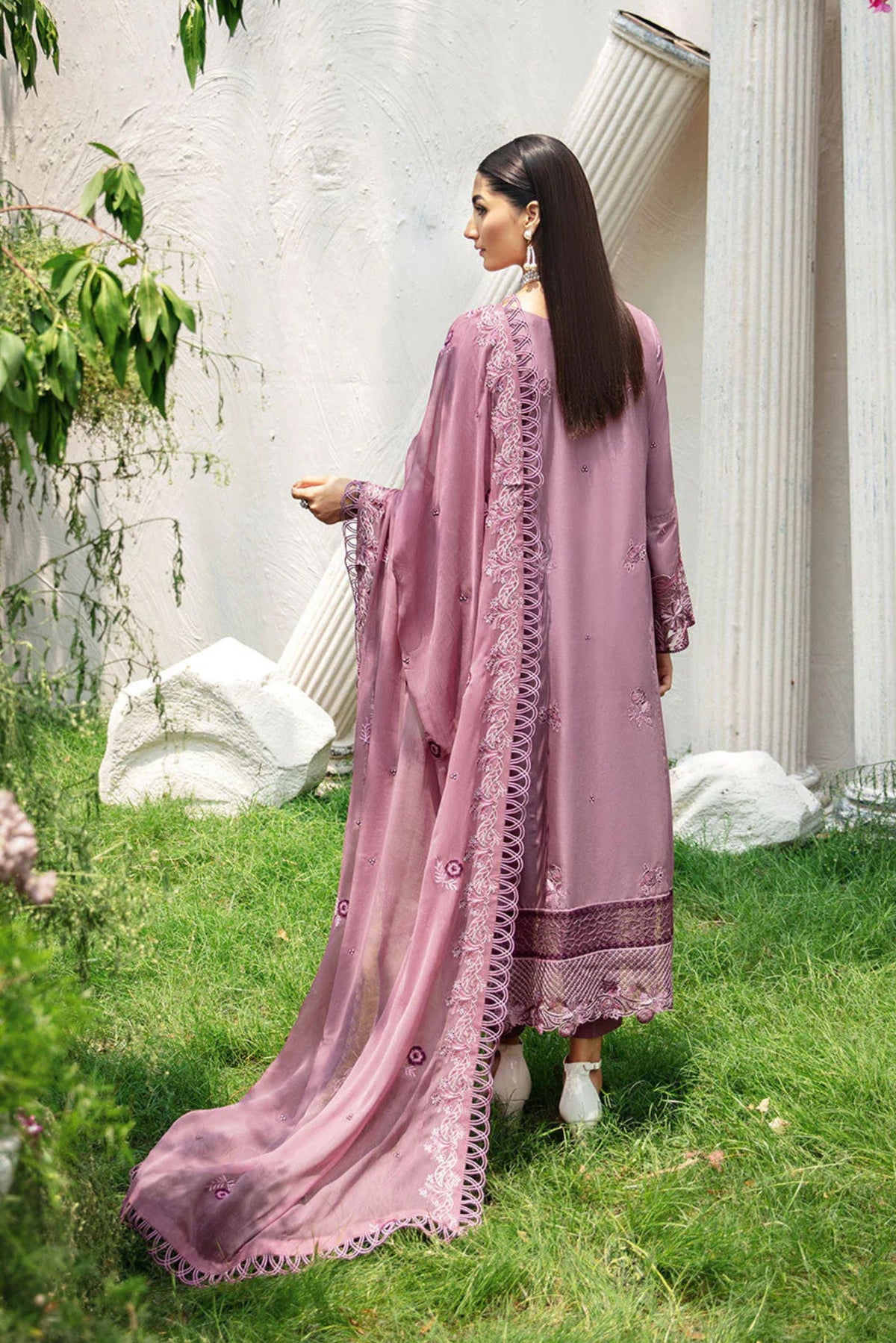 Lilac Embroidered Lawn Suit