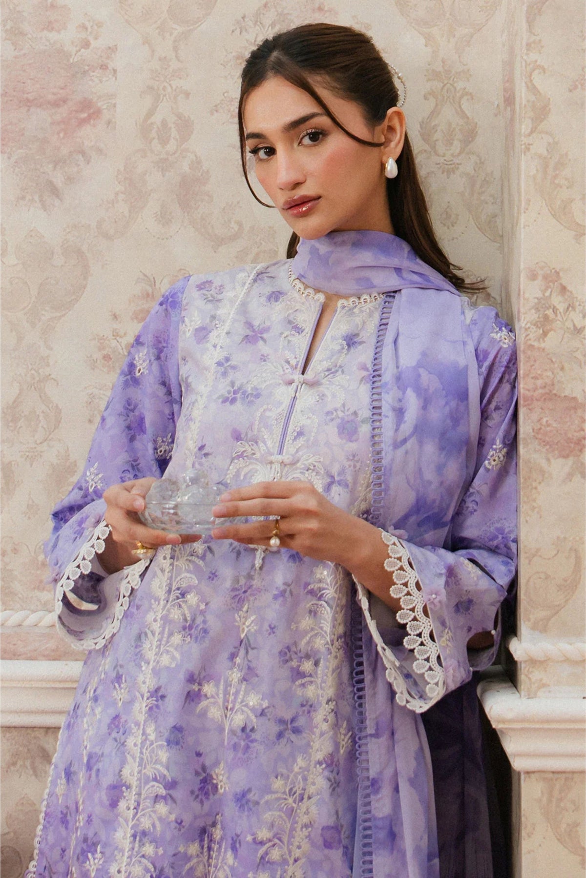 Pakistani Formal Suits For Get Together