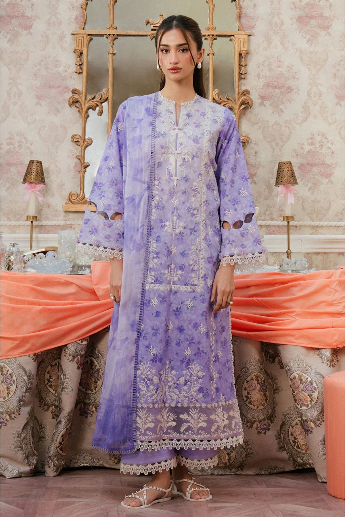 Pakistani Formal Suits For Get Together