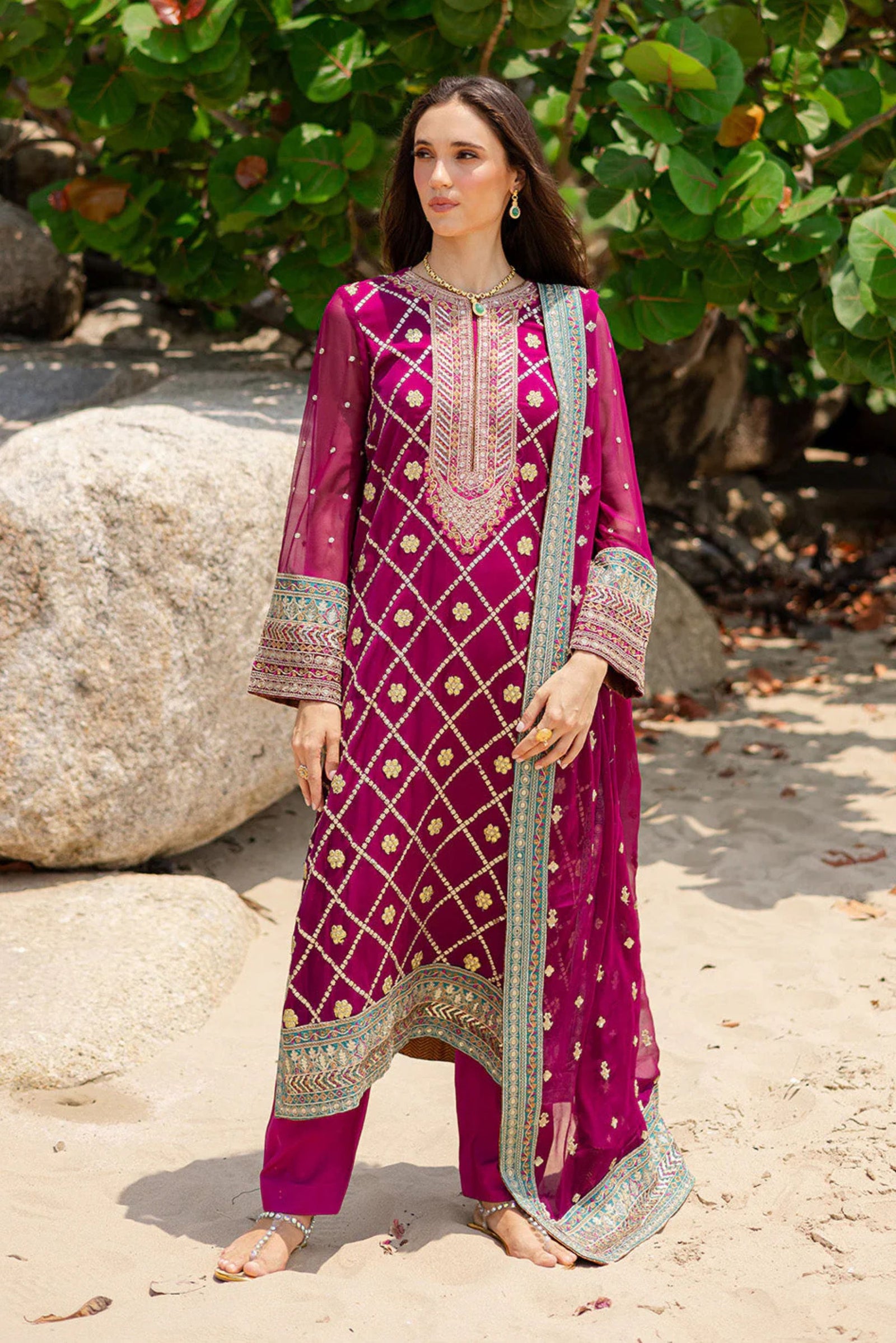 Fancy Dress For Pakistani Wedding | East Epic