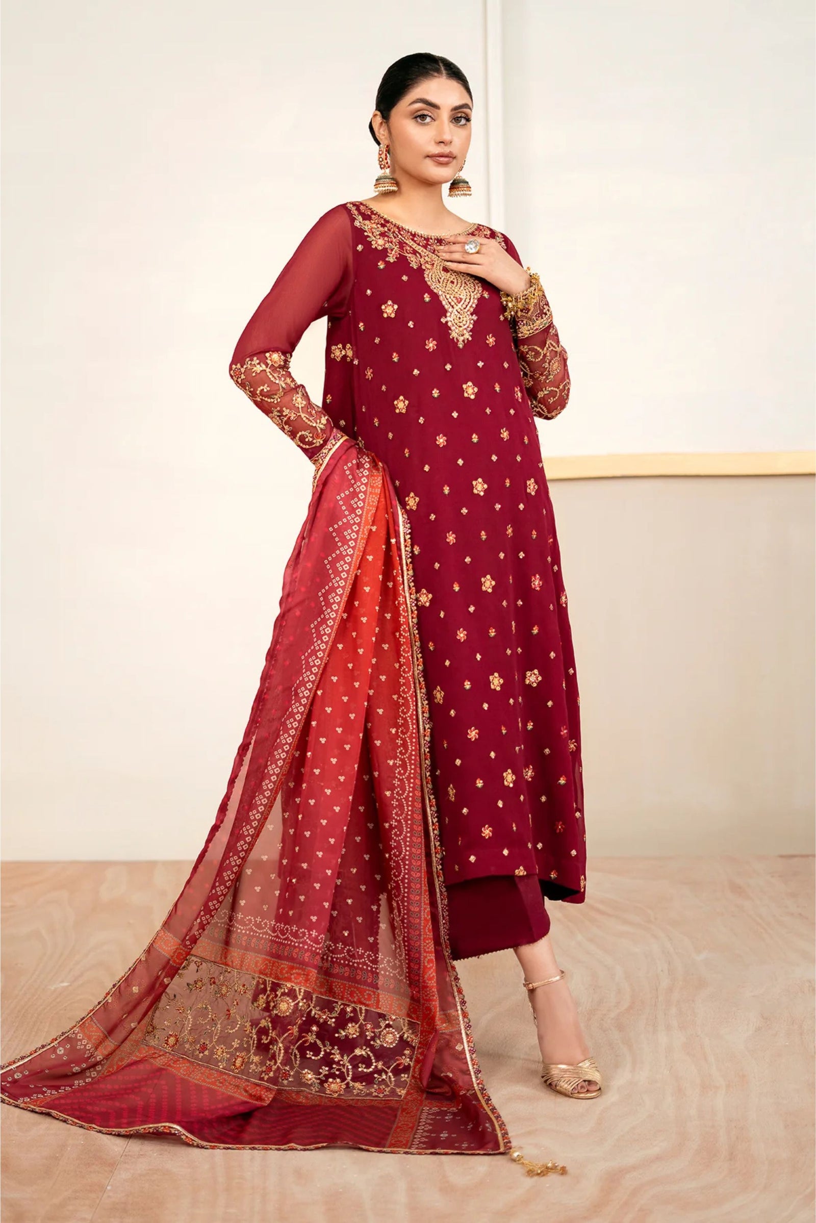 Pakistani Wedding Clothes For Females