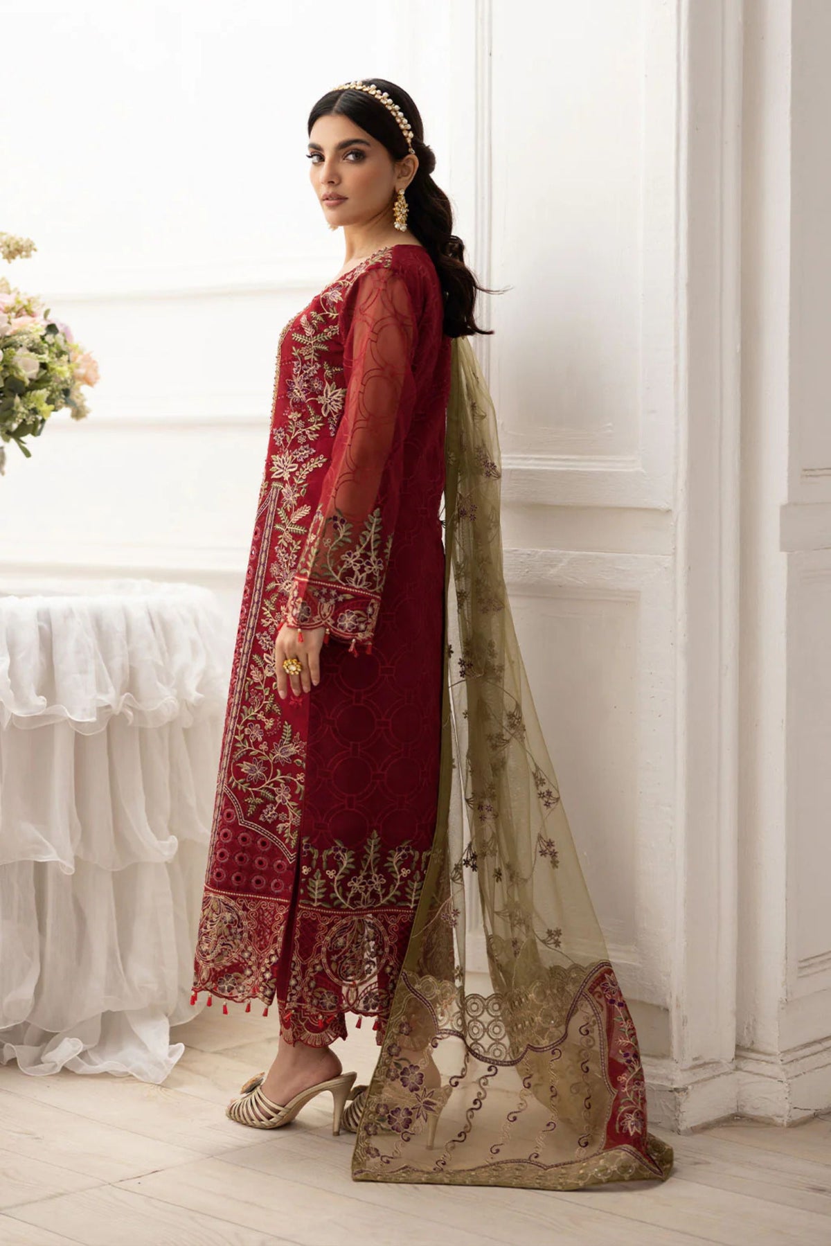 Guest Outfits To Attend Pakistani Wedding
