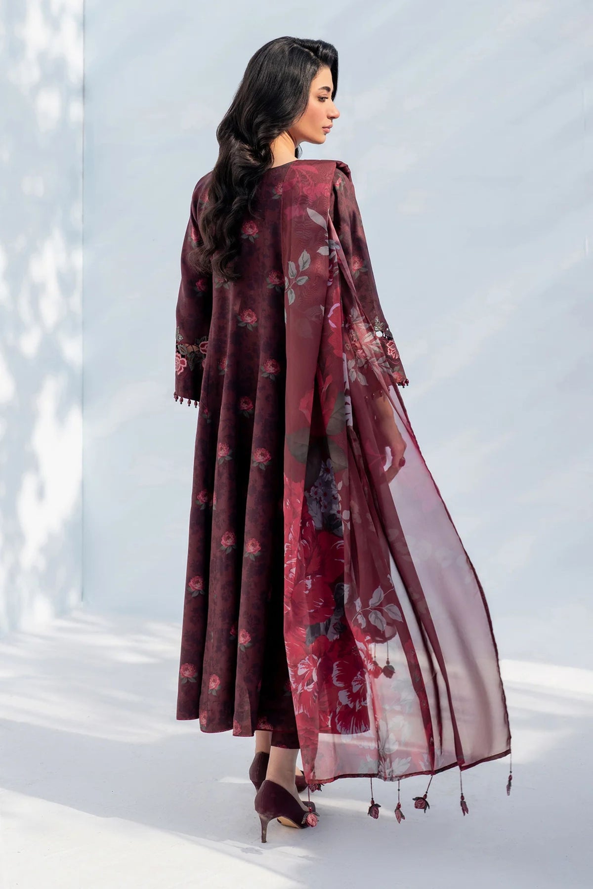 Pakistani Formal Suits For Get Together