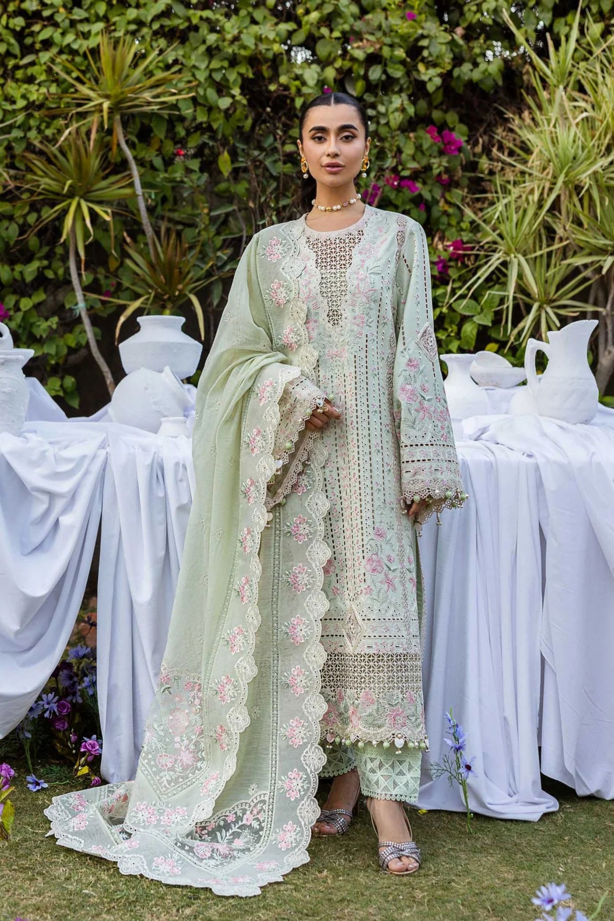 Fancy Suits For Pakistani Get Together