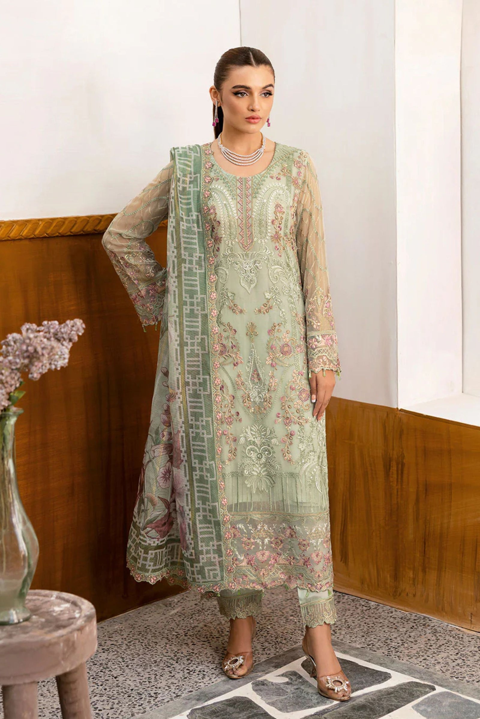 Formal Suits For Pakistani Wedding Function 