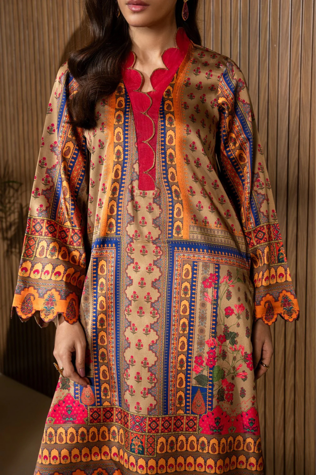 Party wear Suits For Pakistani Wedding Function