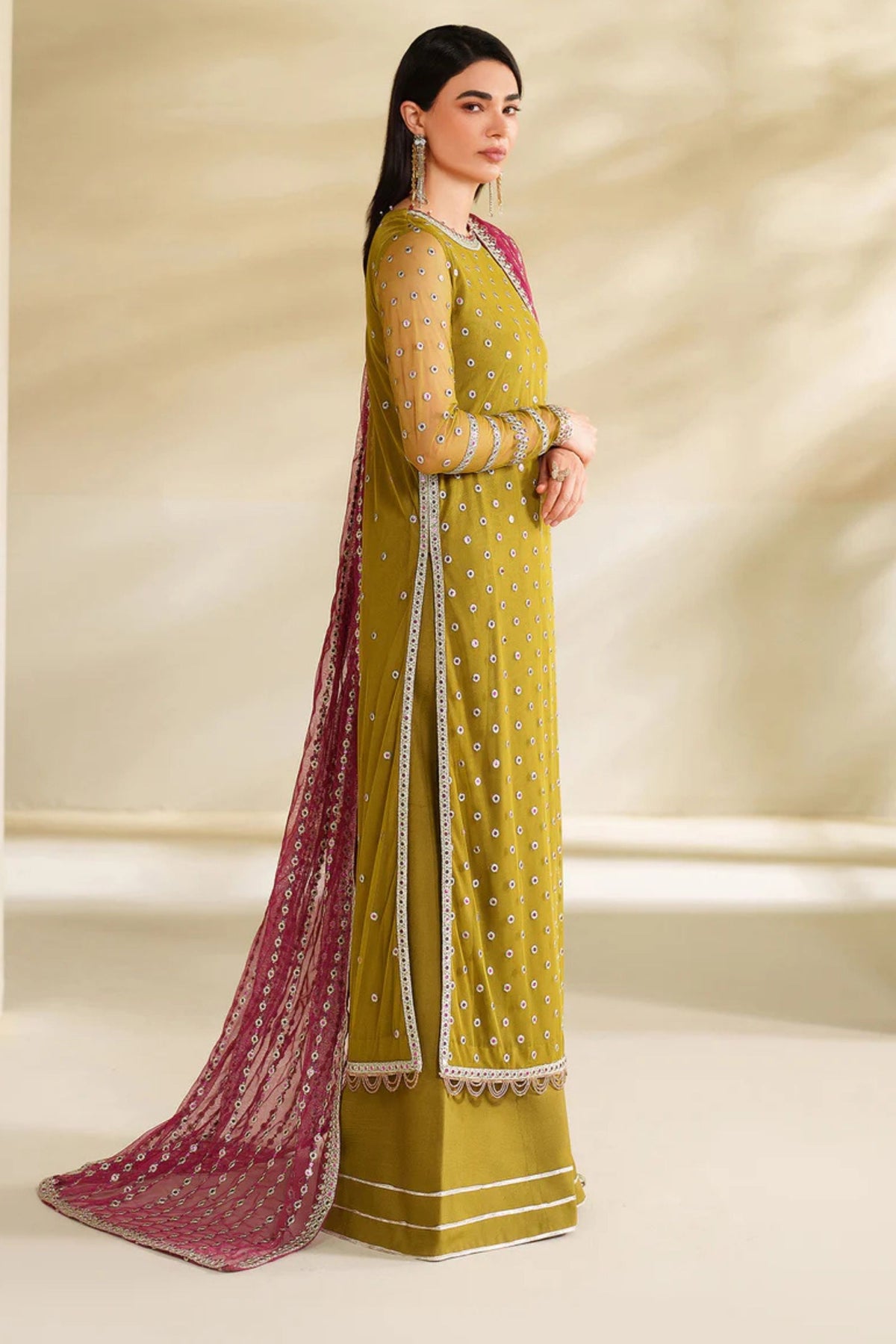 Trendy Wedding Guest Outfits