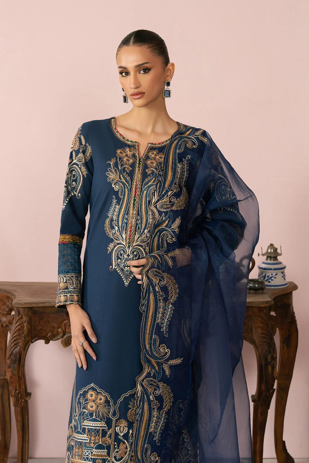 Pakistani Formal Suits For Women