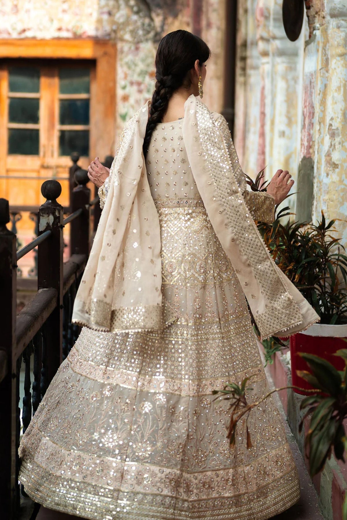 Guest Outfits To Attend Pakistani Wedding