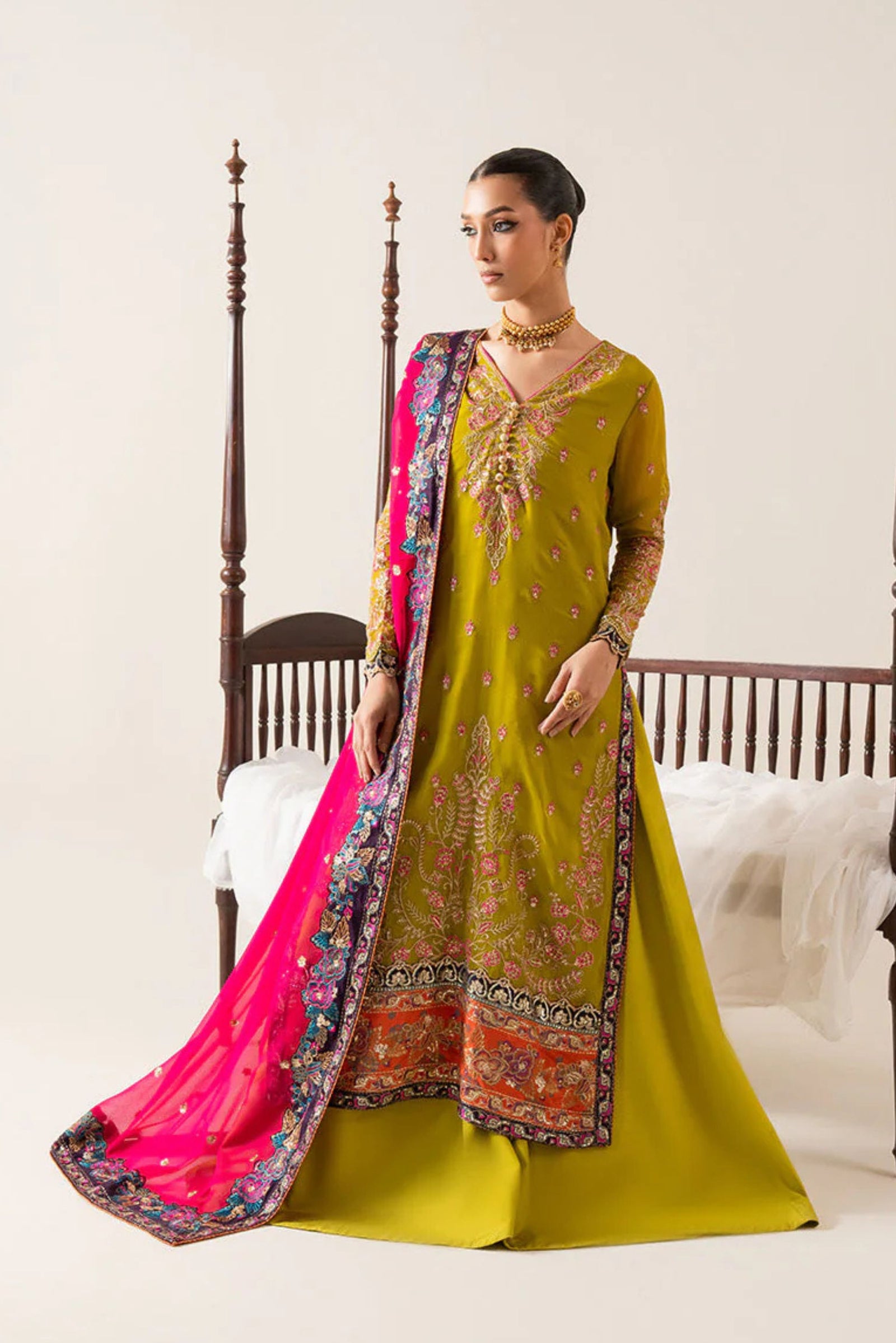Pakistani Wedding Ensembles For Females