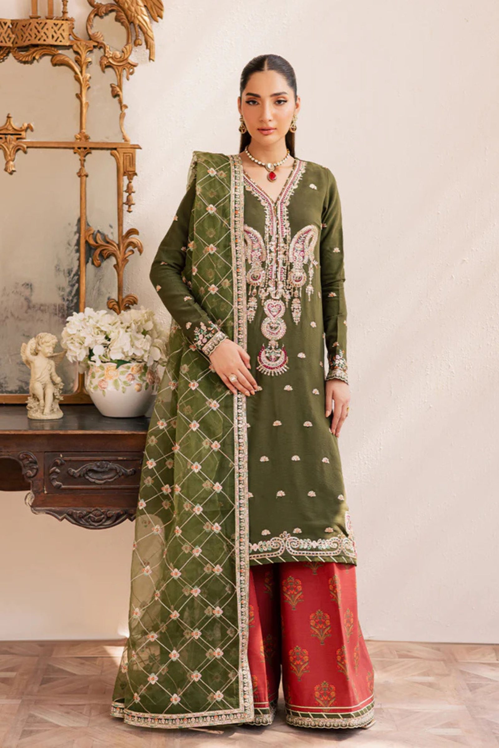 Pakistani Mehndi Night Outfit In USA