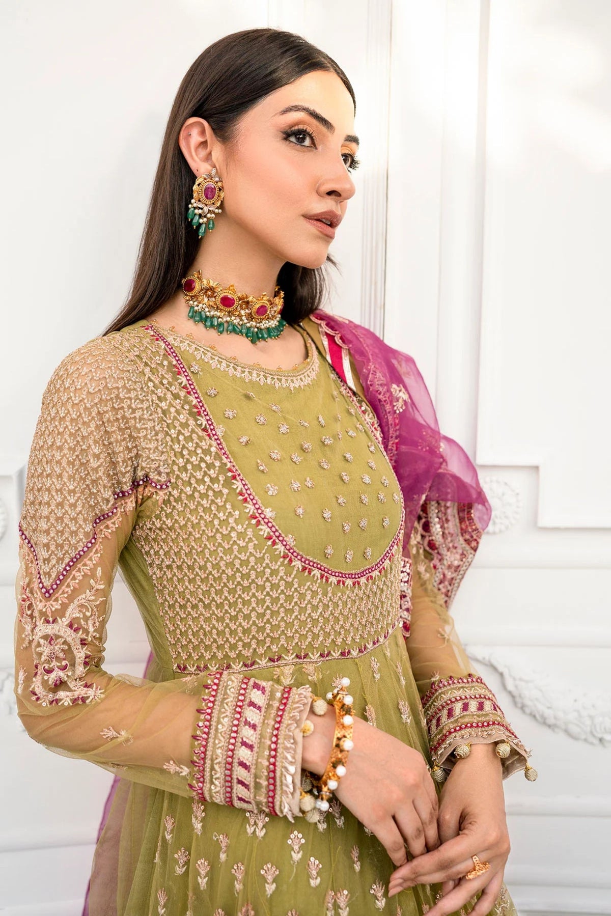 Pakistani Ladies Wedding Outfits | USA, UK, Canada