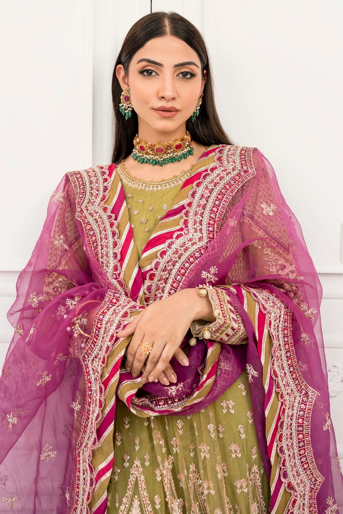 Pakistani Ladies Wedding Outfits | USA, UK, Canada