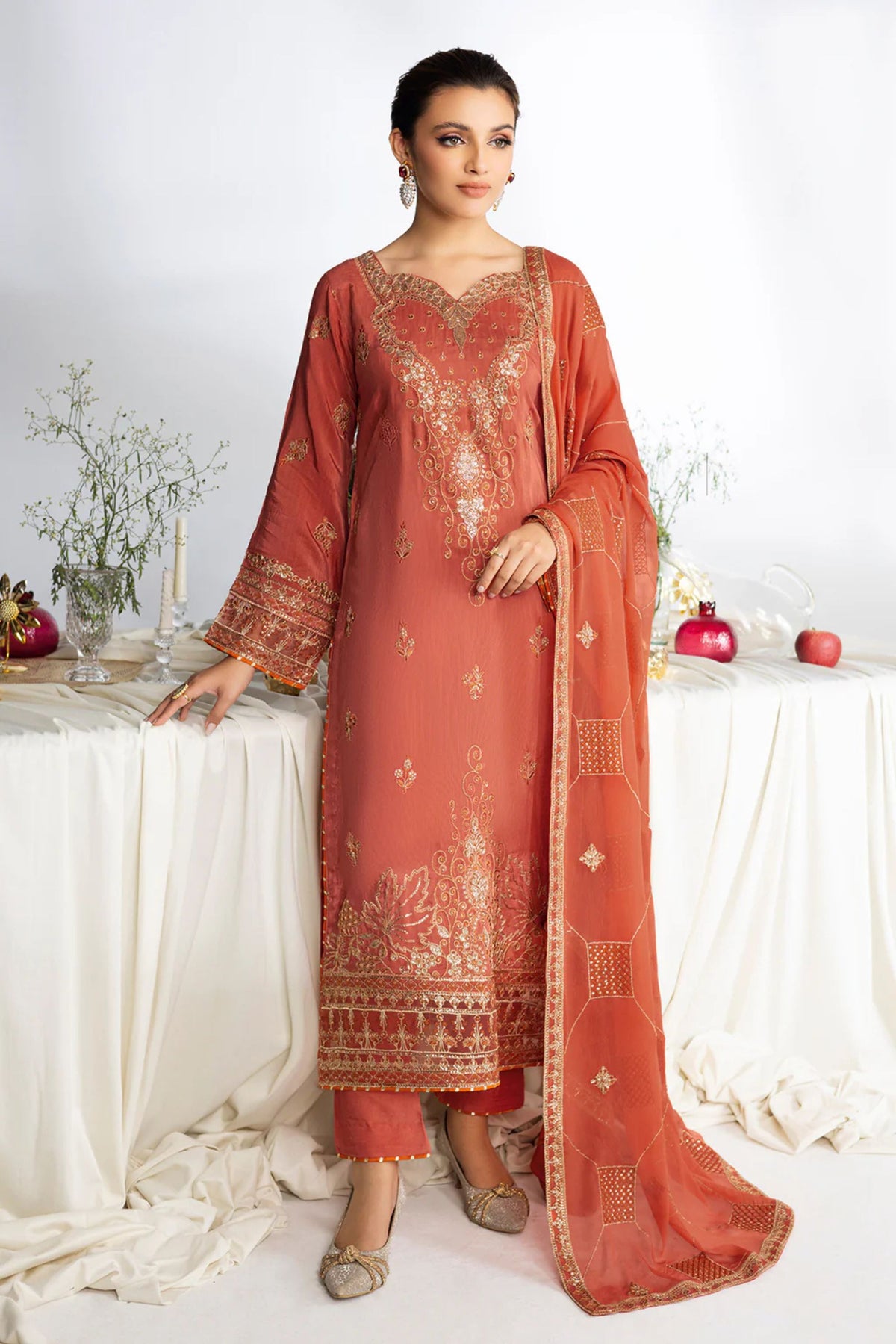 Pakistani Wedding Clothes For Females