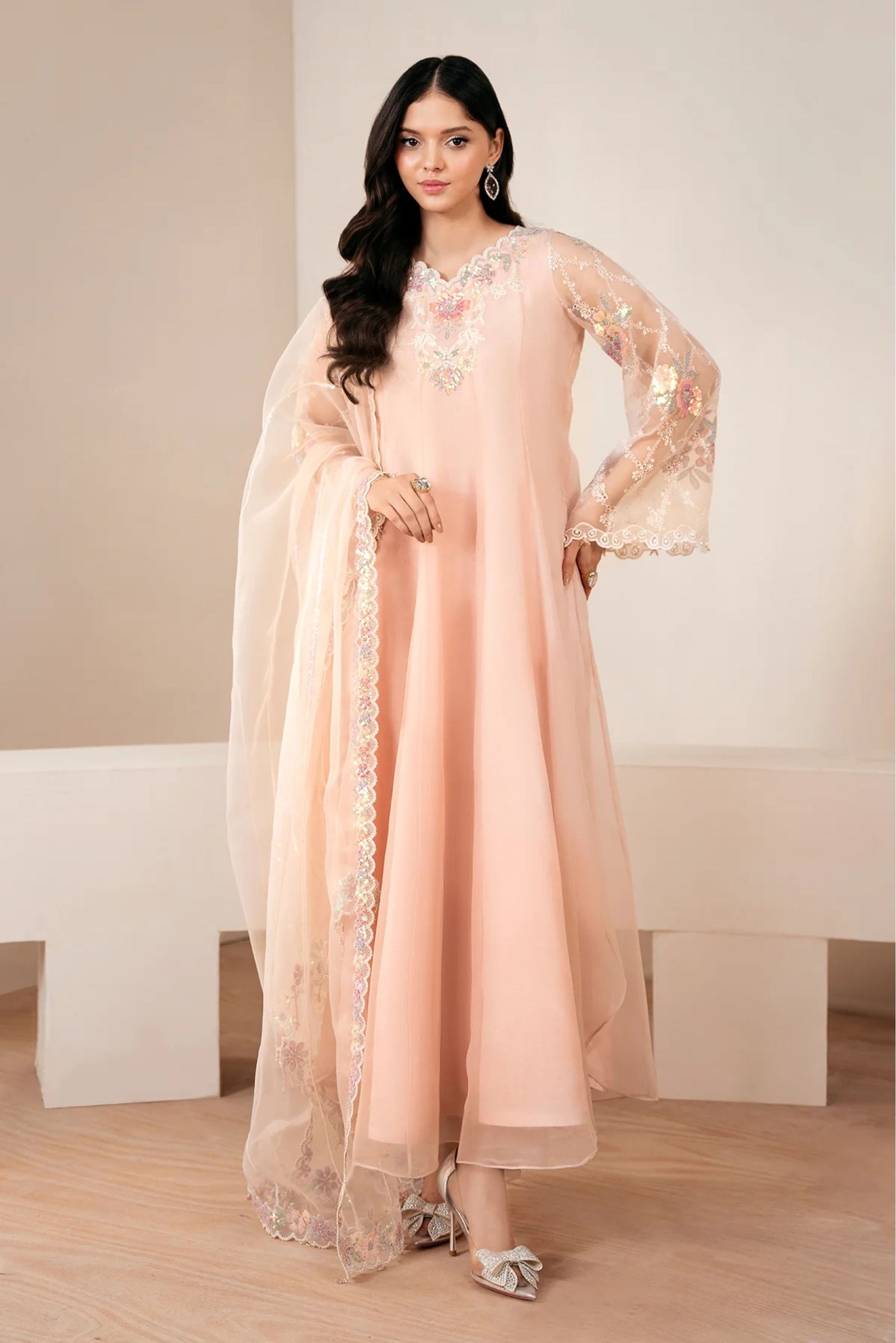Pakistani Wedding Clothes For Females