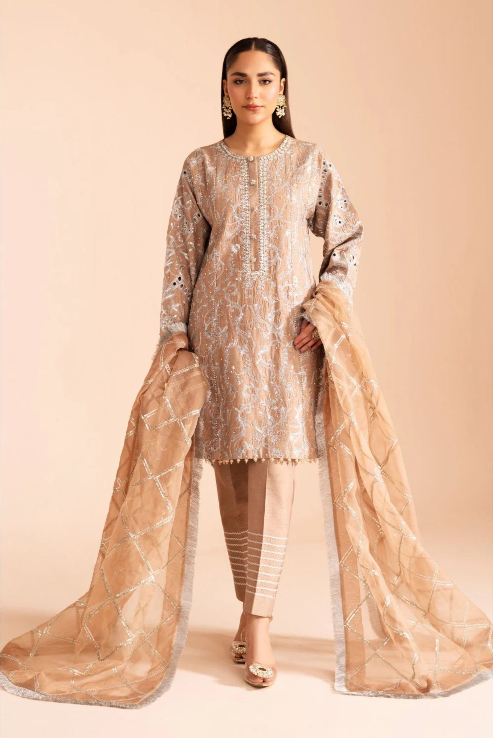 Wedding wear Pakistani outfits Online