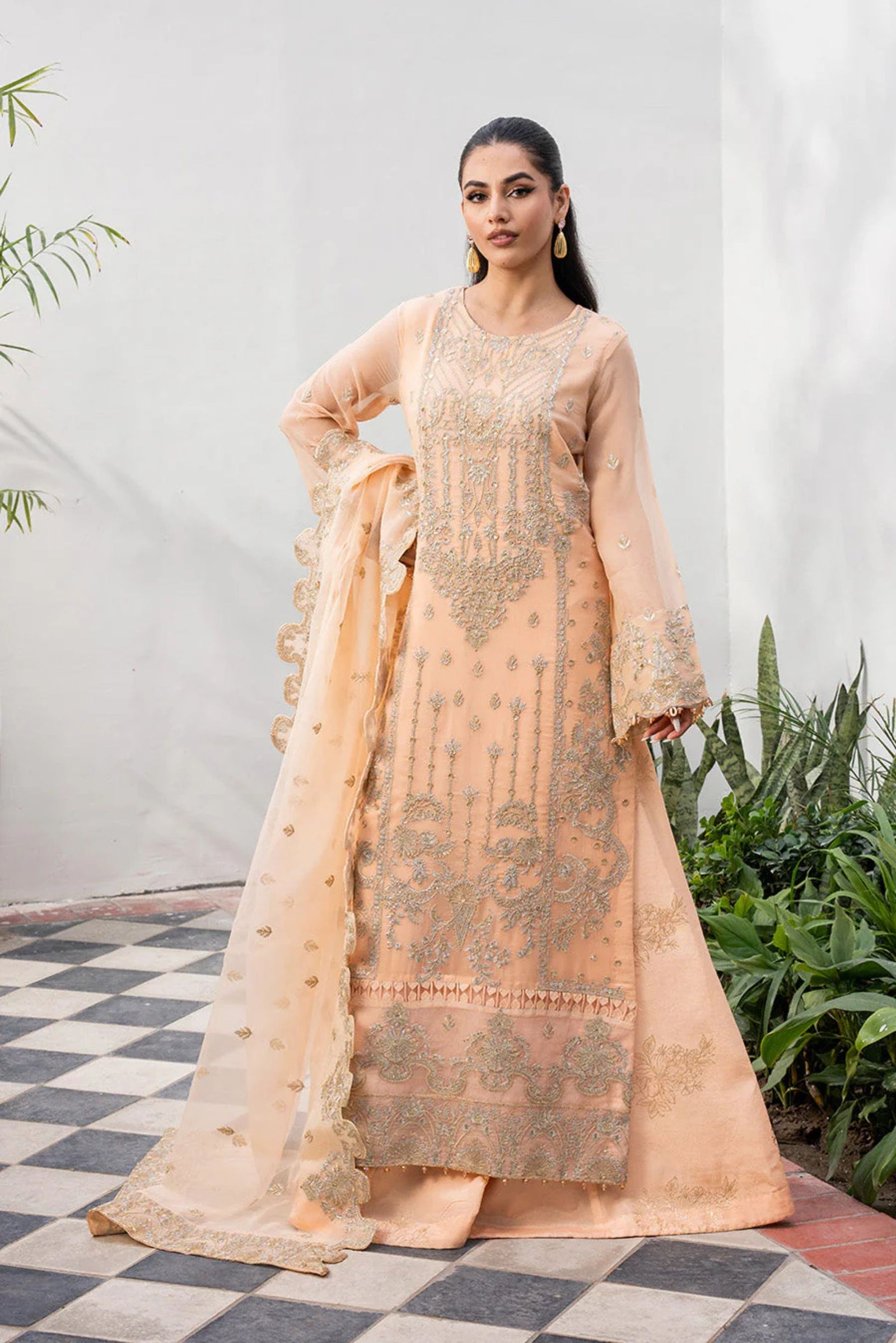 Guest Outfits To Attend Pakistani Wedding