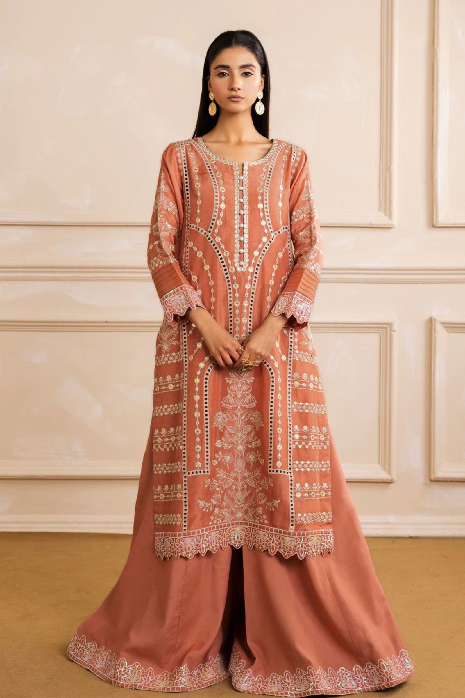 Wedding wear Pakistani outfits Online