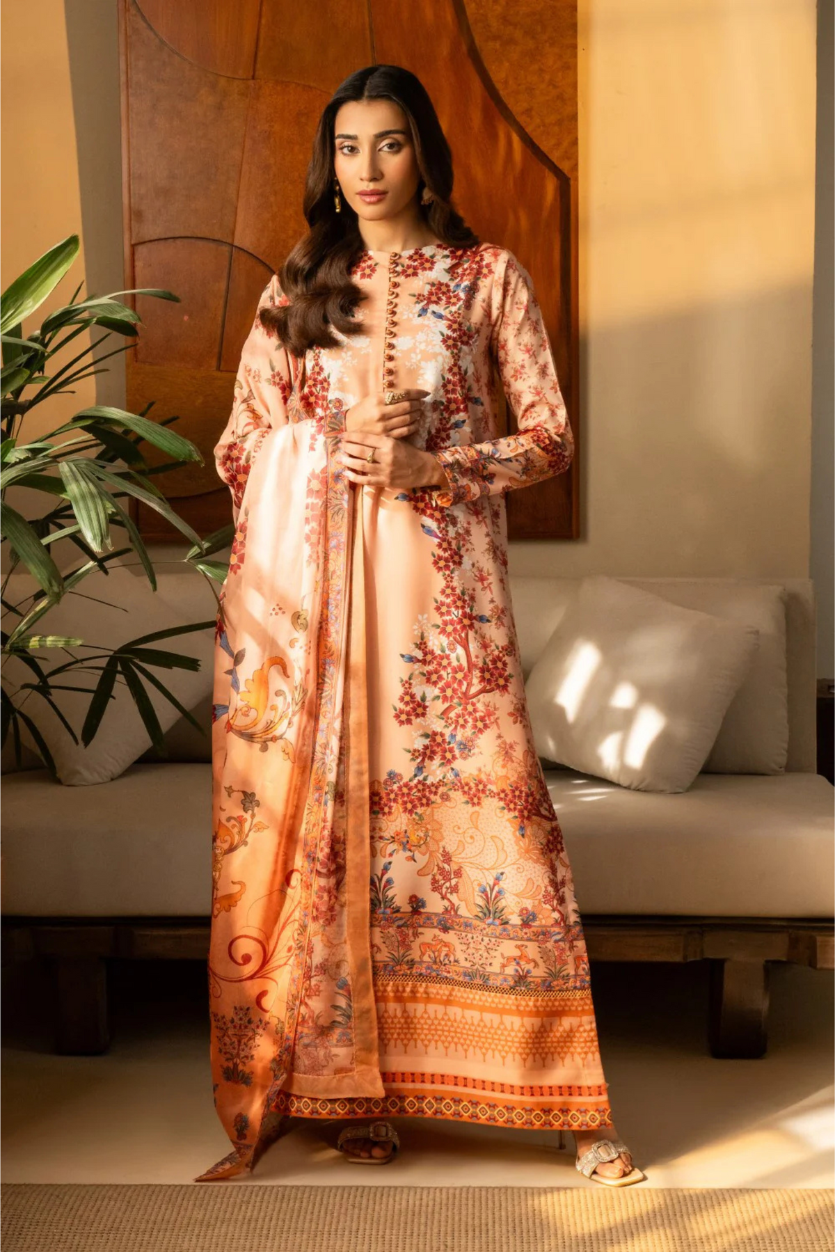 Pakistani formal wear to attend wedding