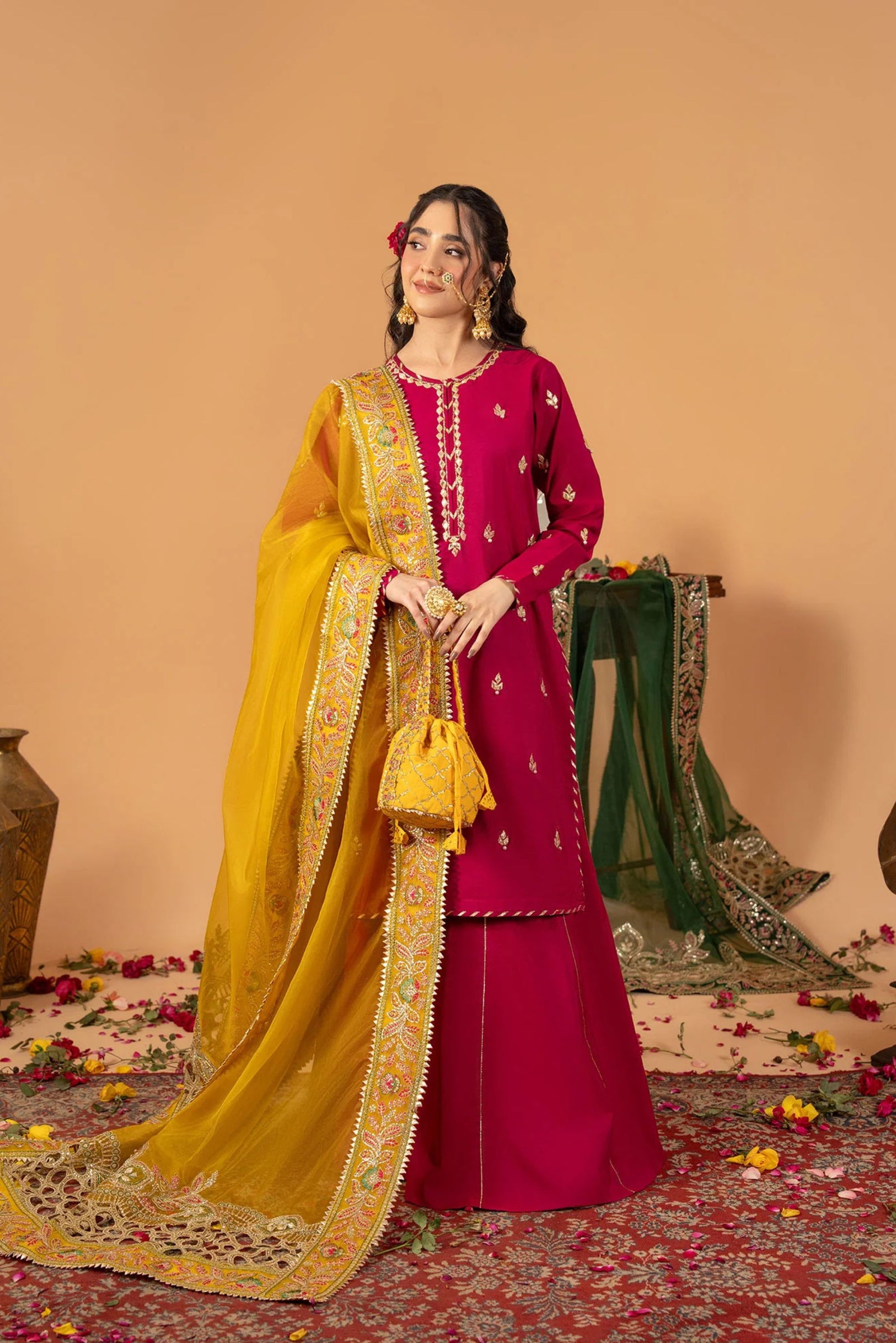  Mehndi Wear Salwar Kameez